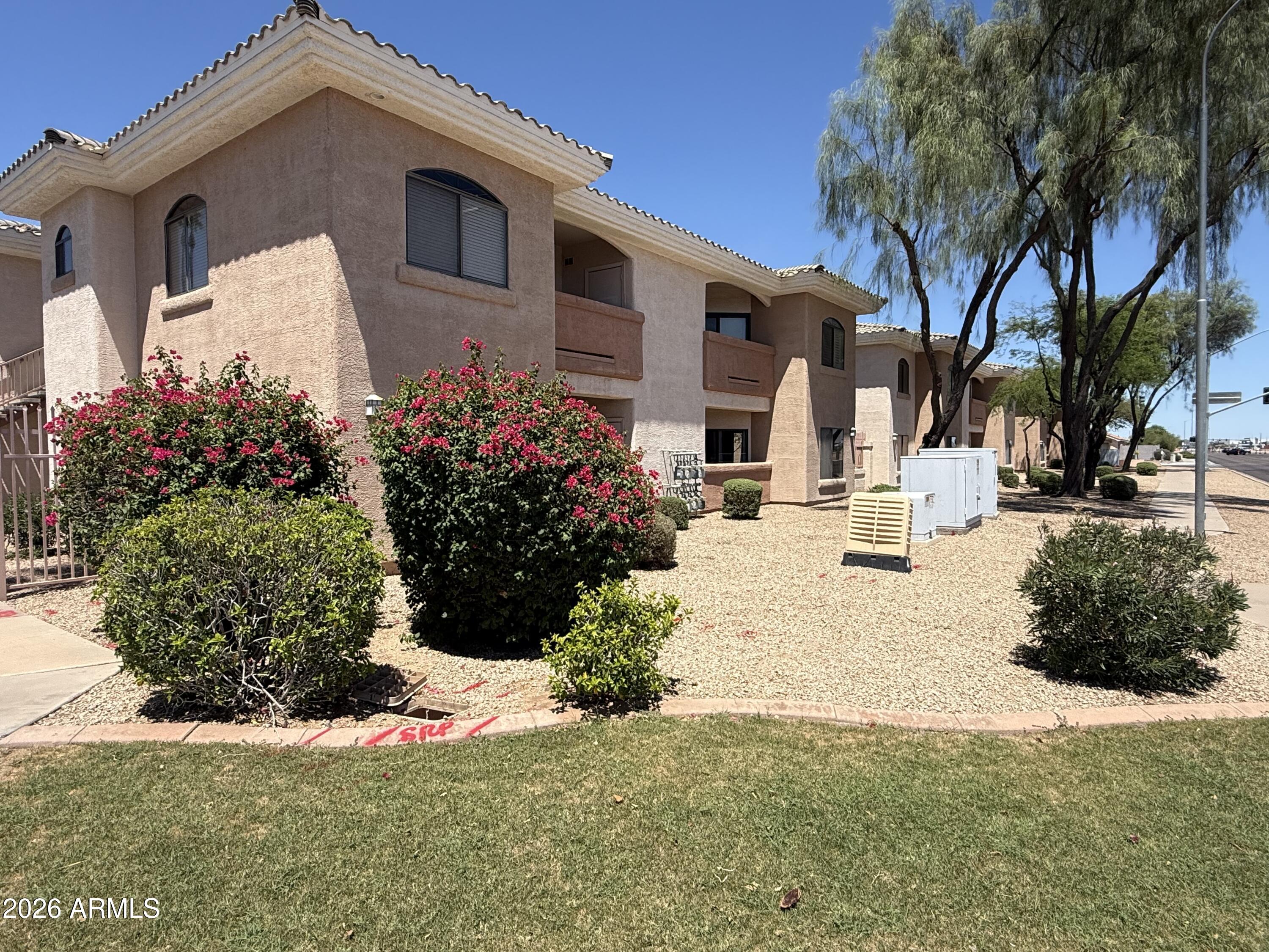 10030 W Indian School Road 164 — photo