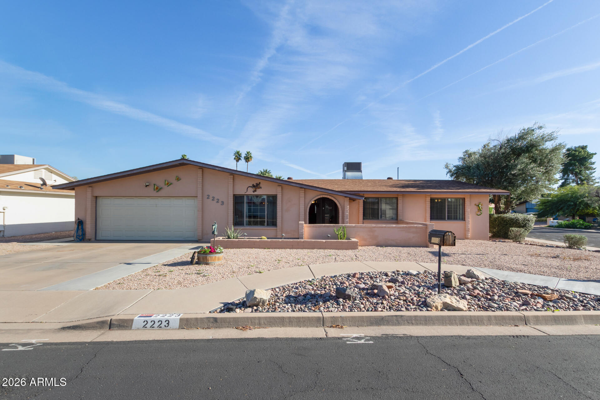2223 W Javelina Avenue — photo