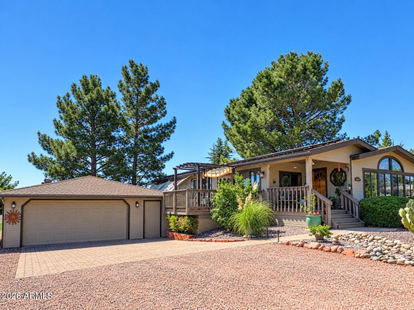 2535 Sunshine Drive — photo