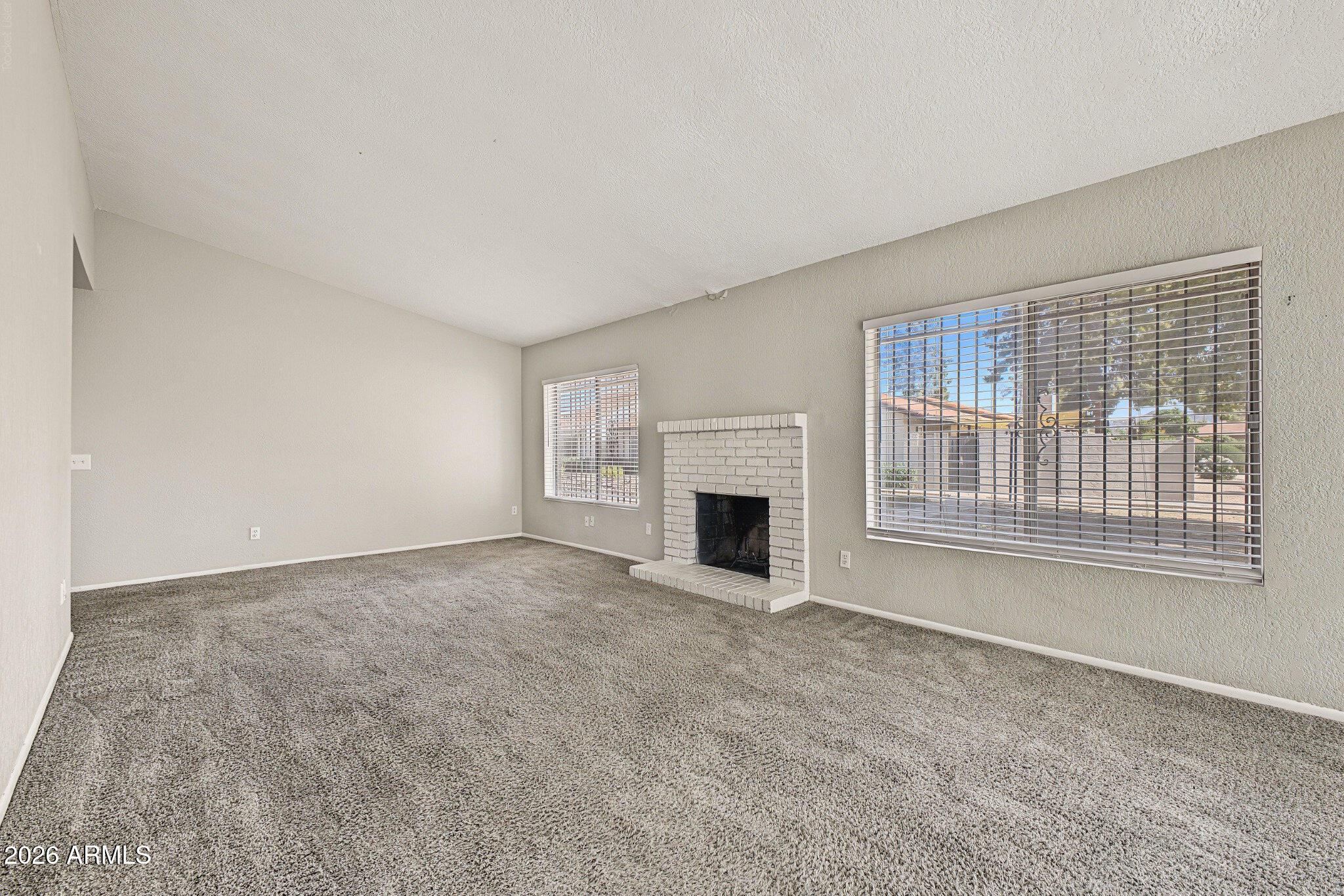 15215 N 25th Drive Unit 4 — photo