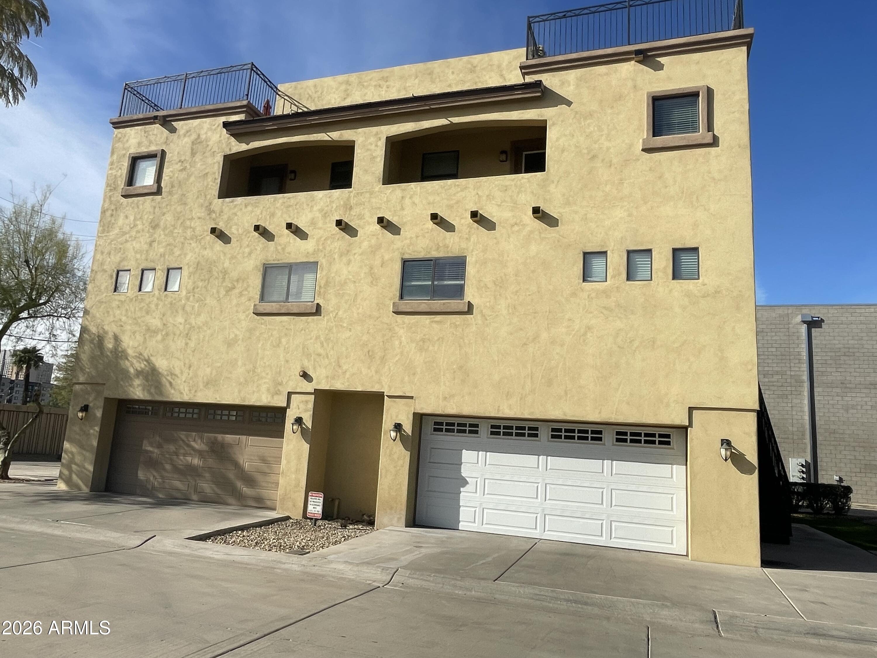 545 E Willetta Street 7 — photo