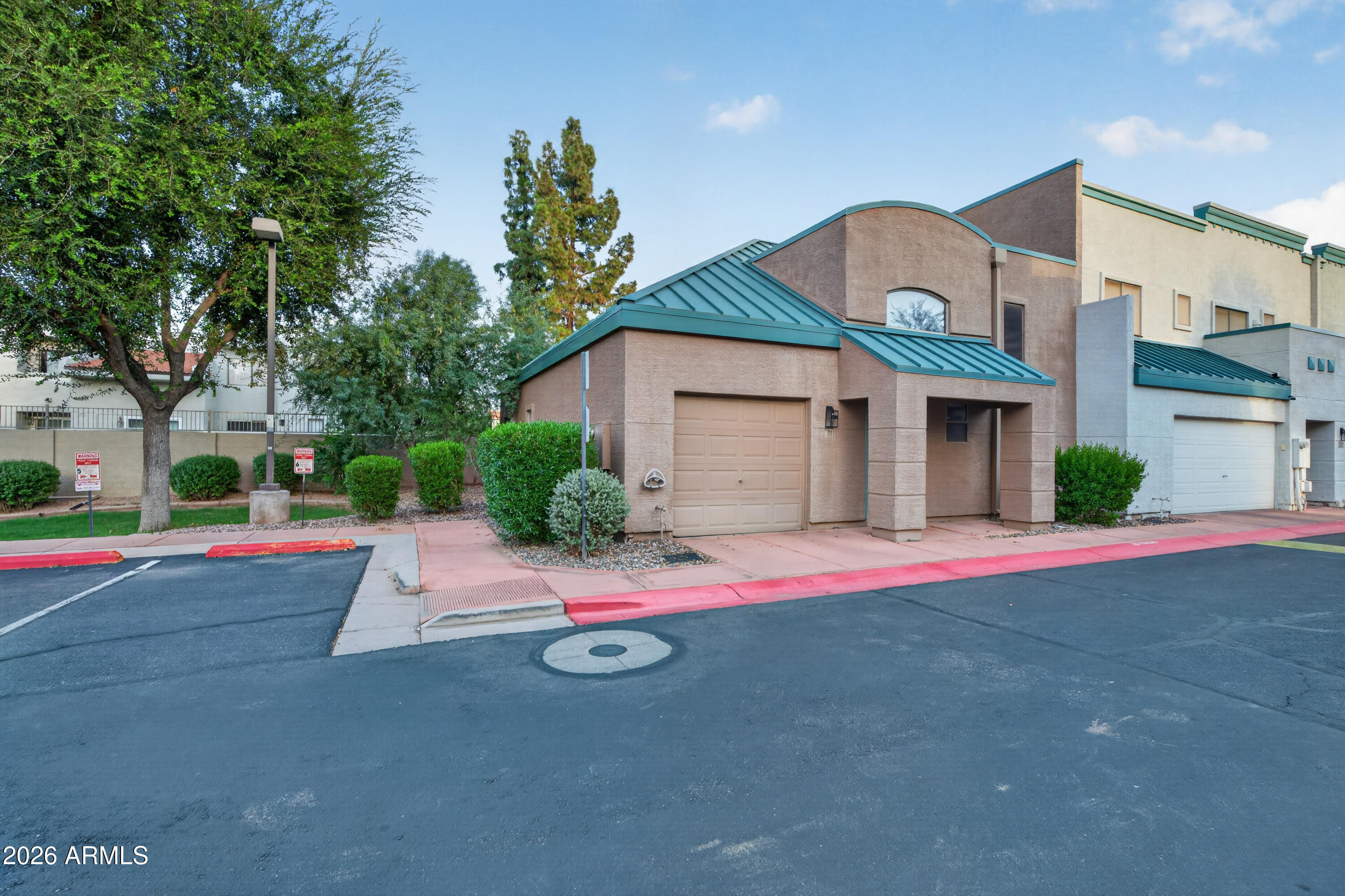 2027 E University Drive Unit 111 — photo