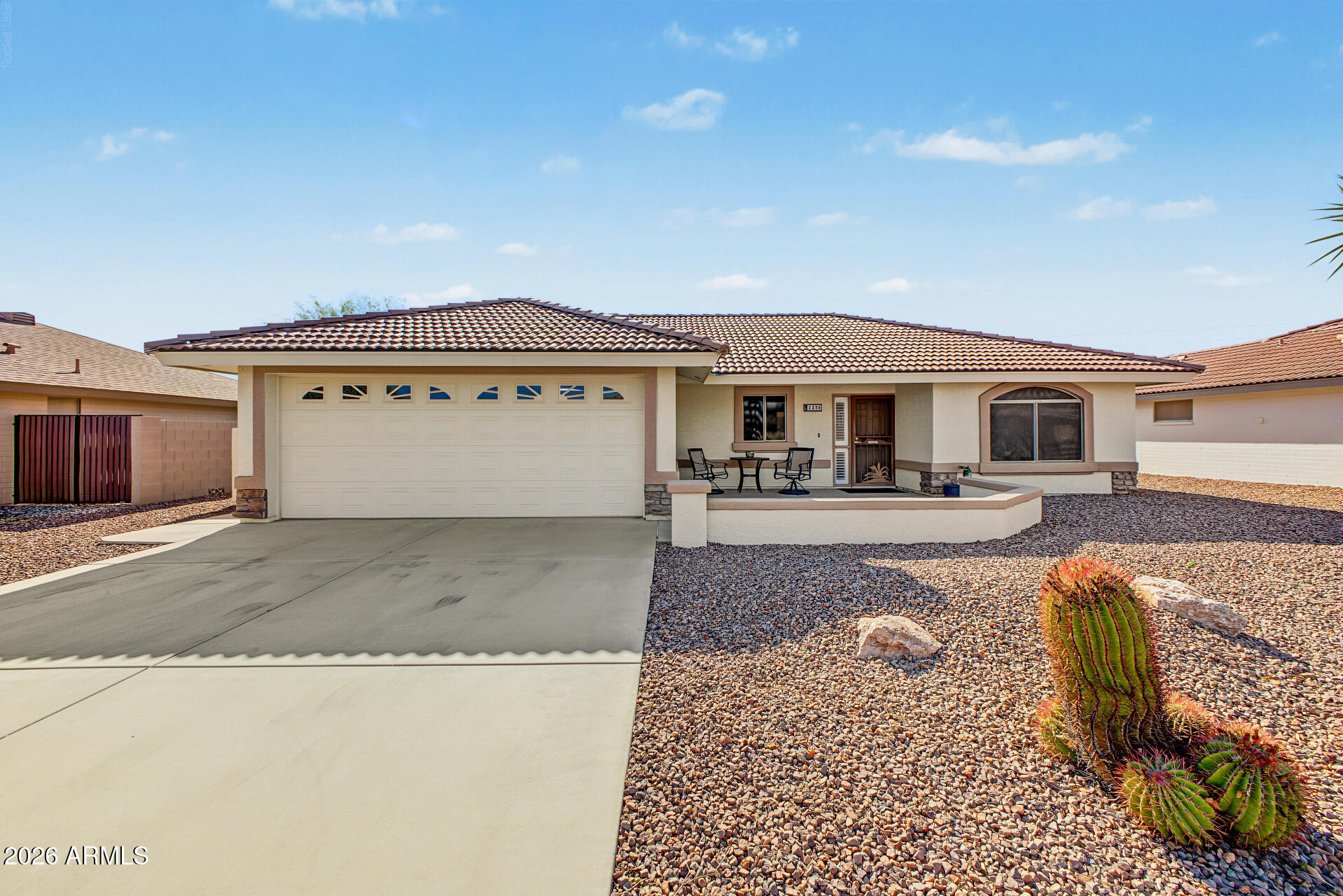 2266 S Olivewood — photo