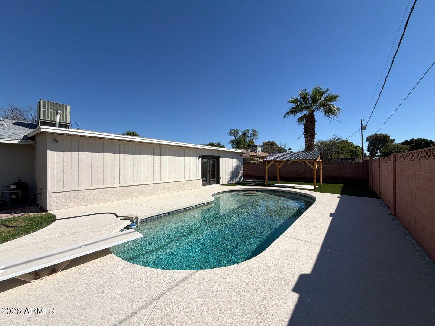 717 W Cactus Wren Drive — photo