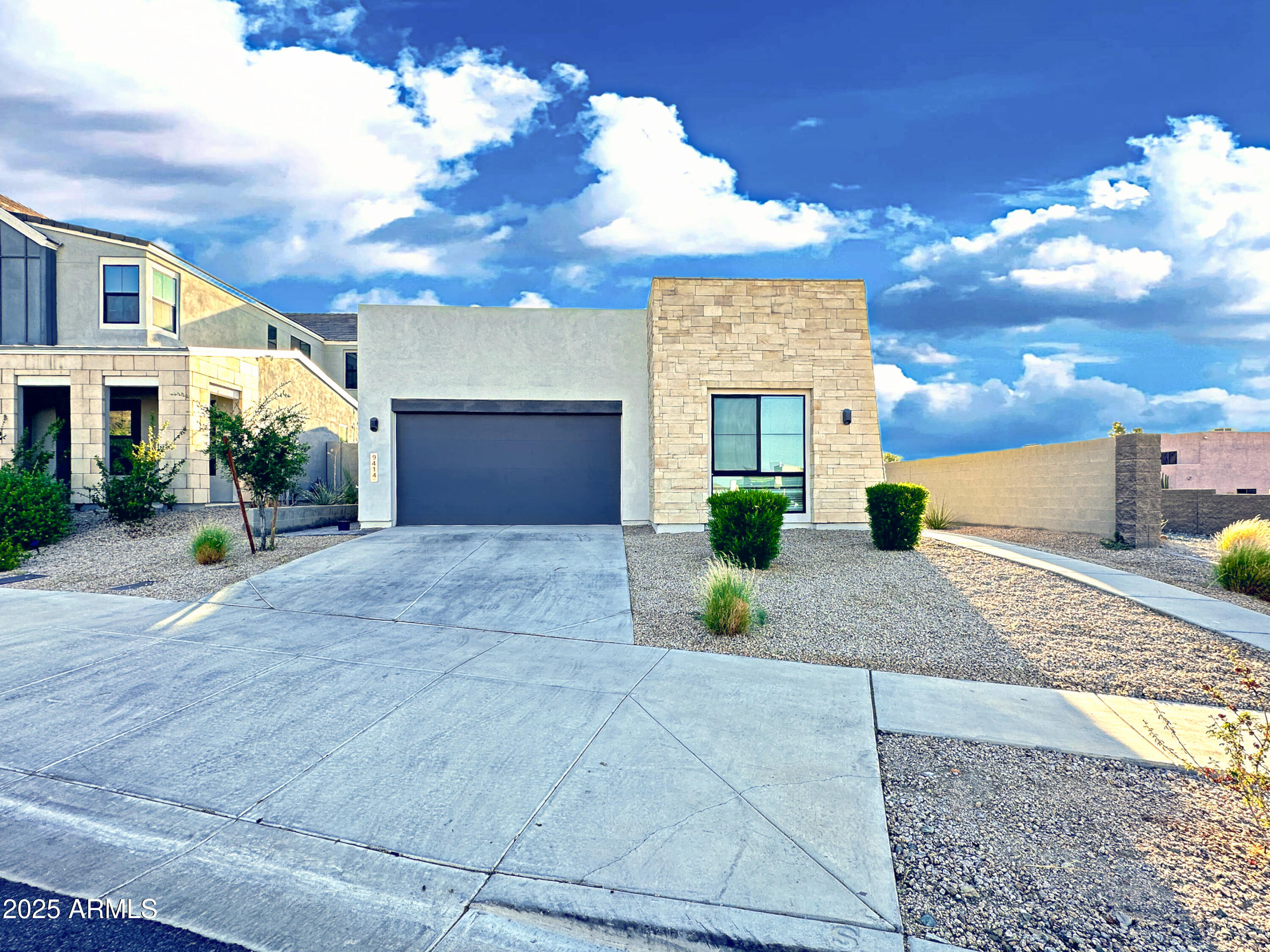 9414 S 7th Place — photo