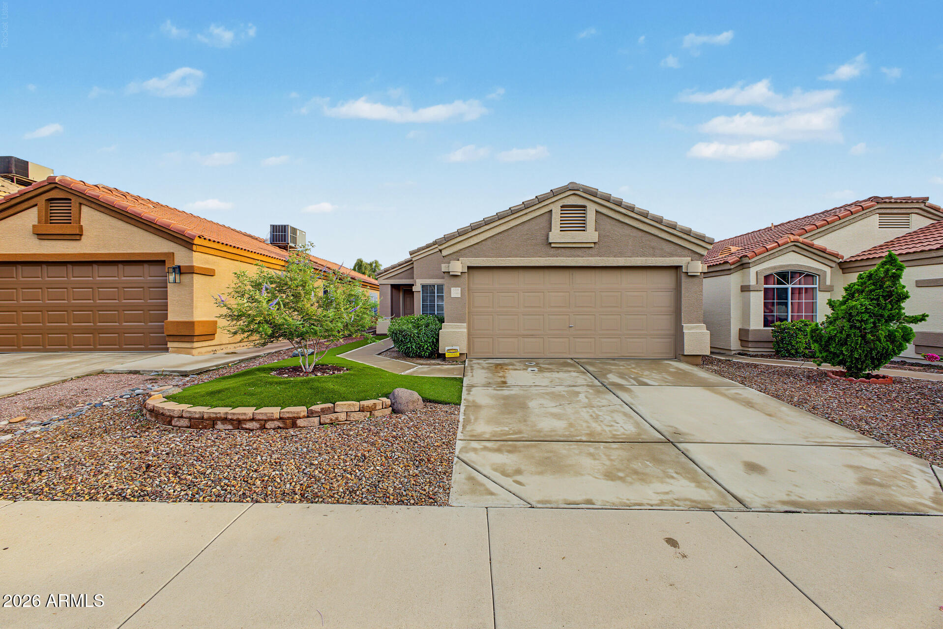 3039 E Blackhawk Drive — photo
