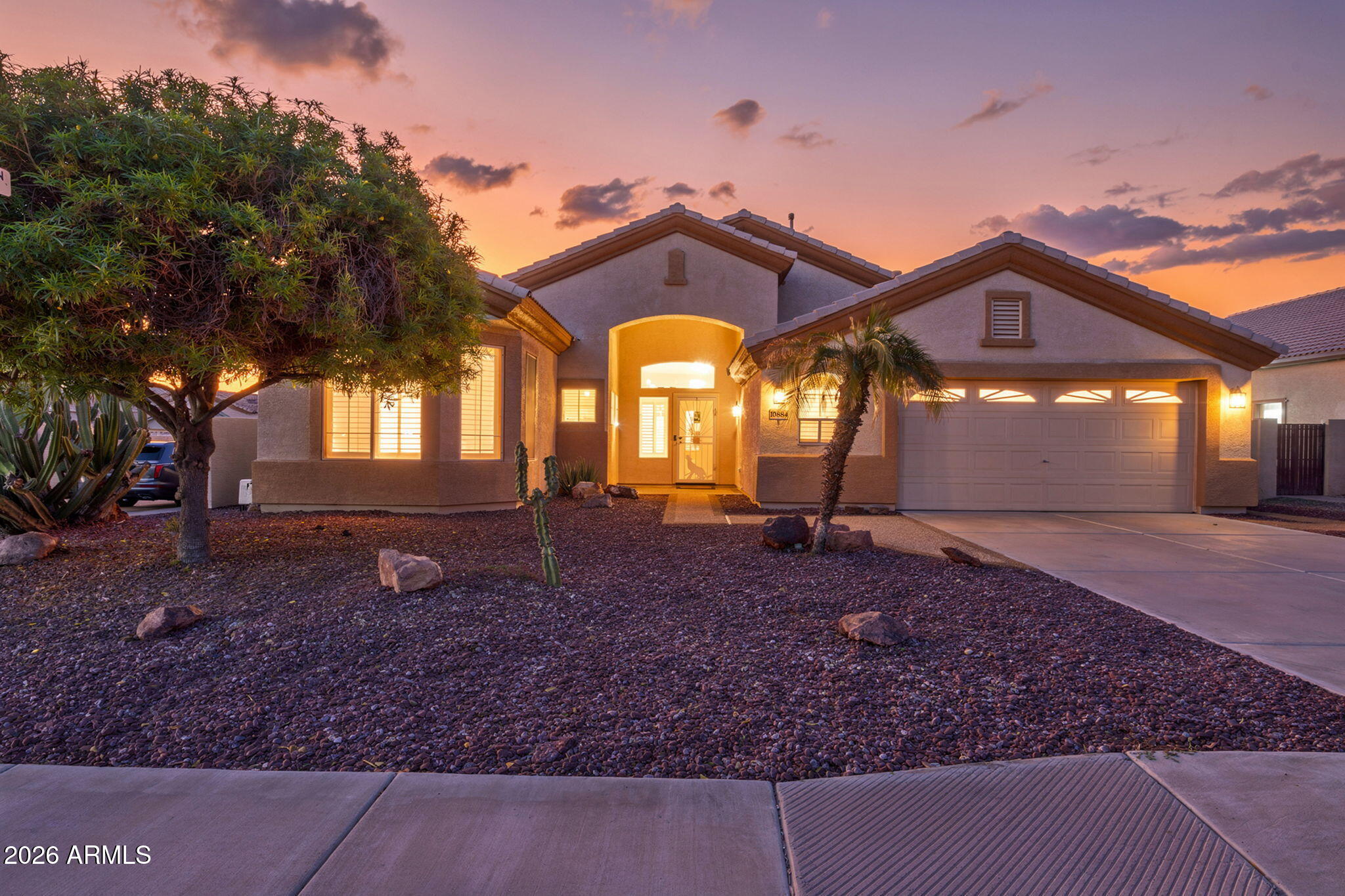 10884 W Utopia Road — photo
