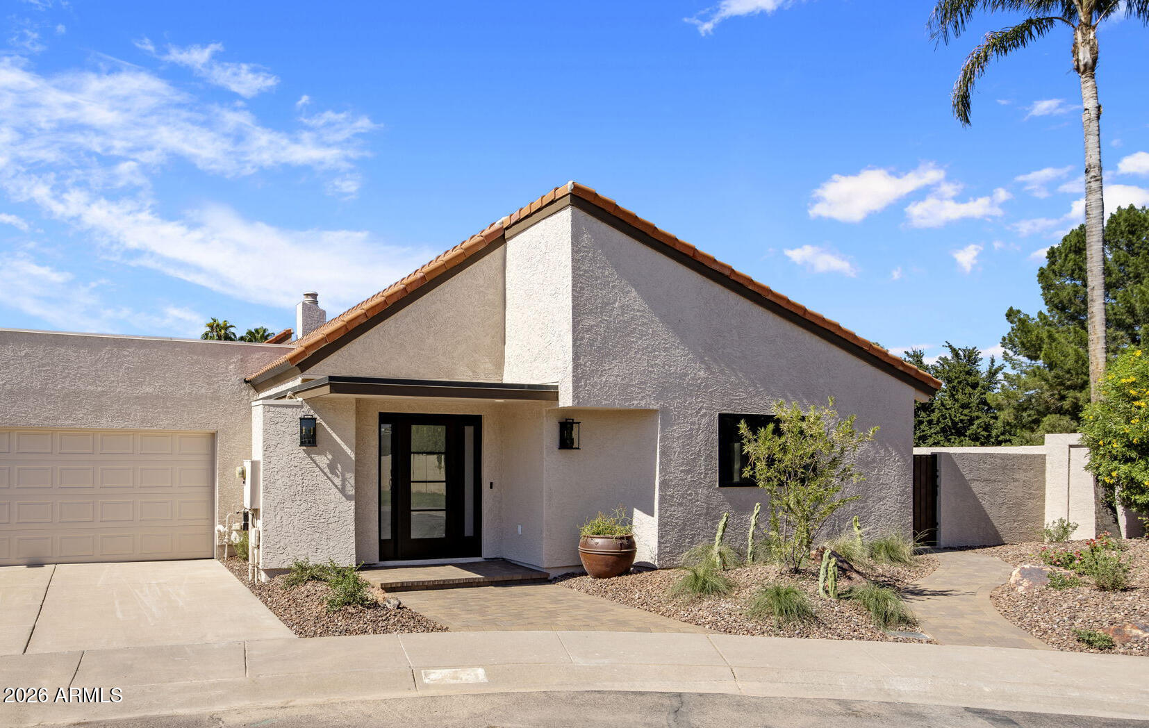 7174 N Via De Alegria — photo