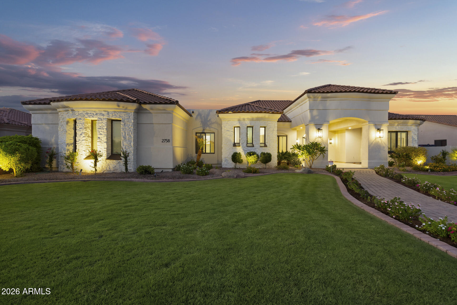 2758 E Locust Drive — photo