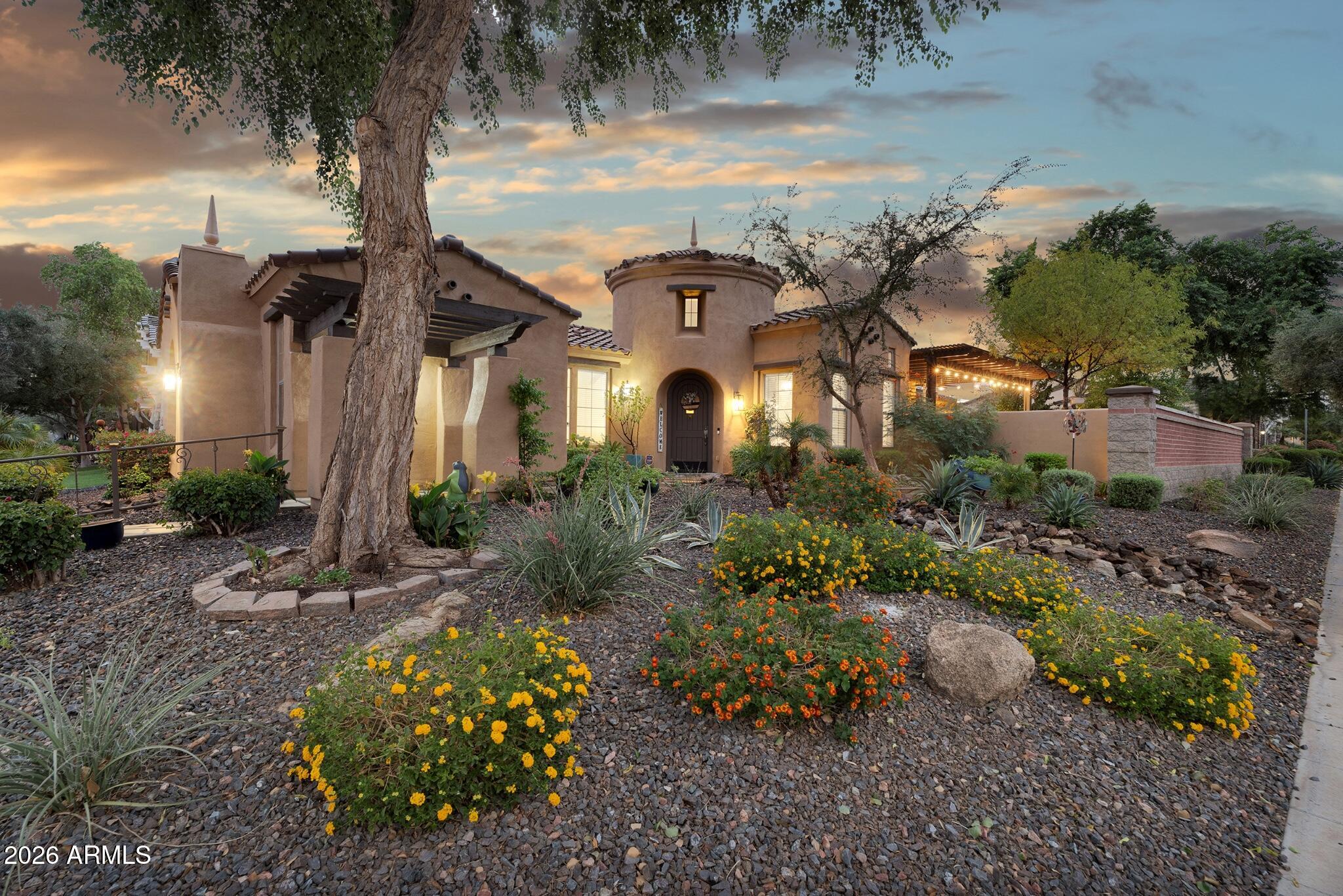 15216 W Windrose Drive — photo