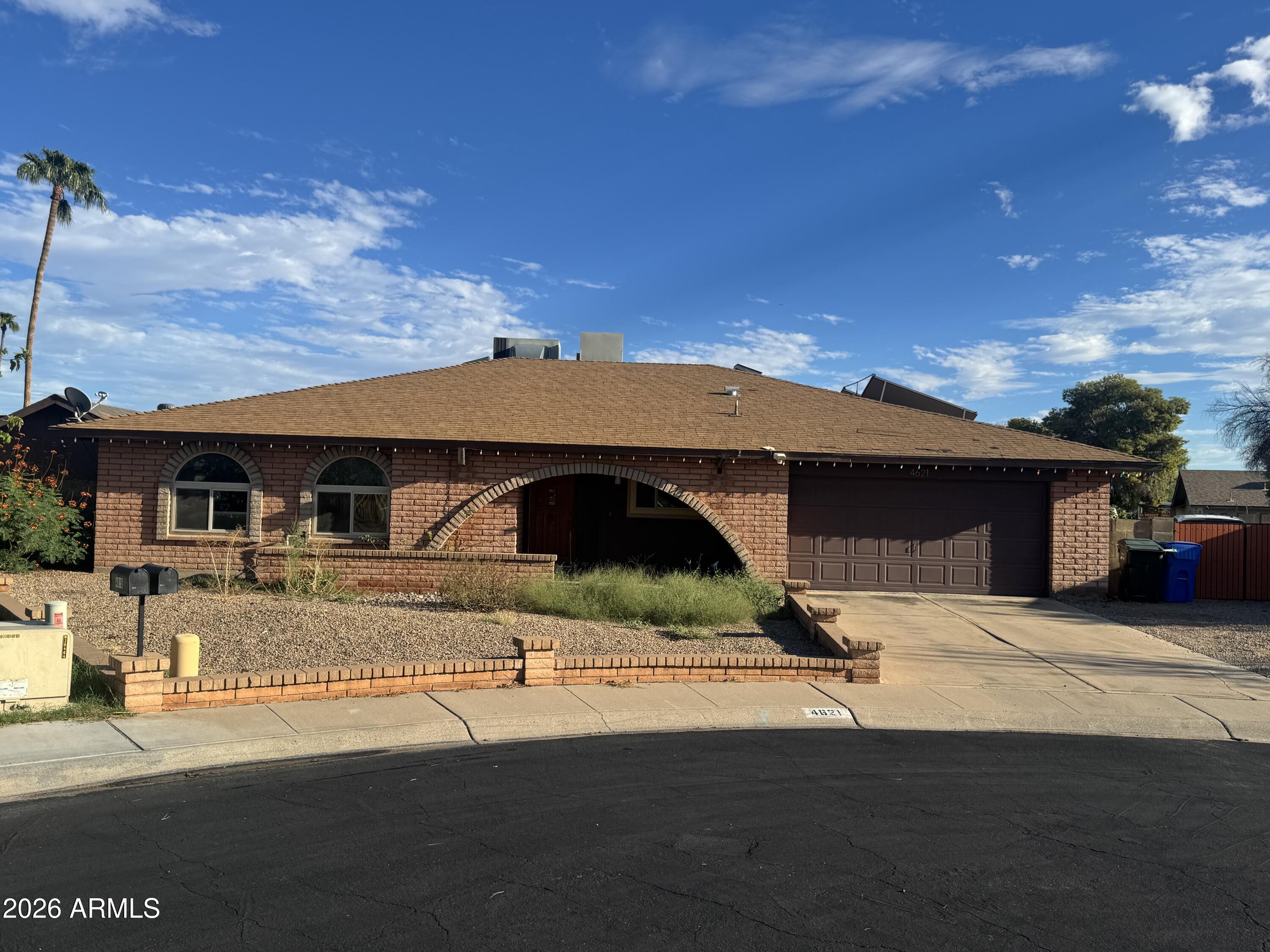 4621 W Dahlia Drive — photo