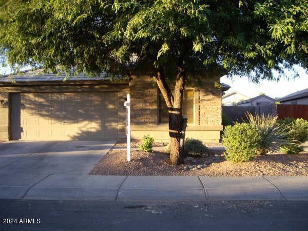 15664 W Saguaro Lane — photo