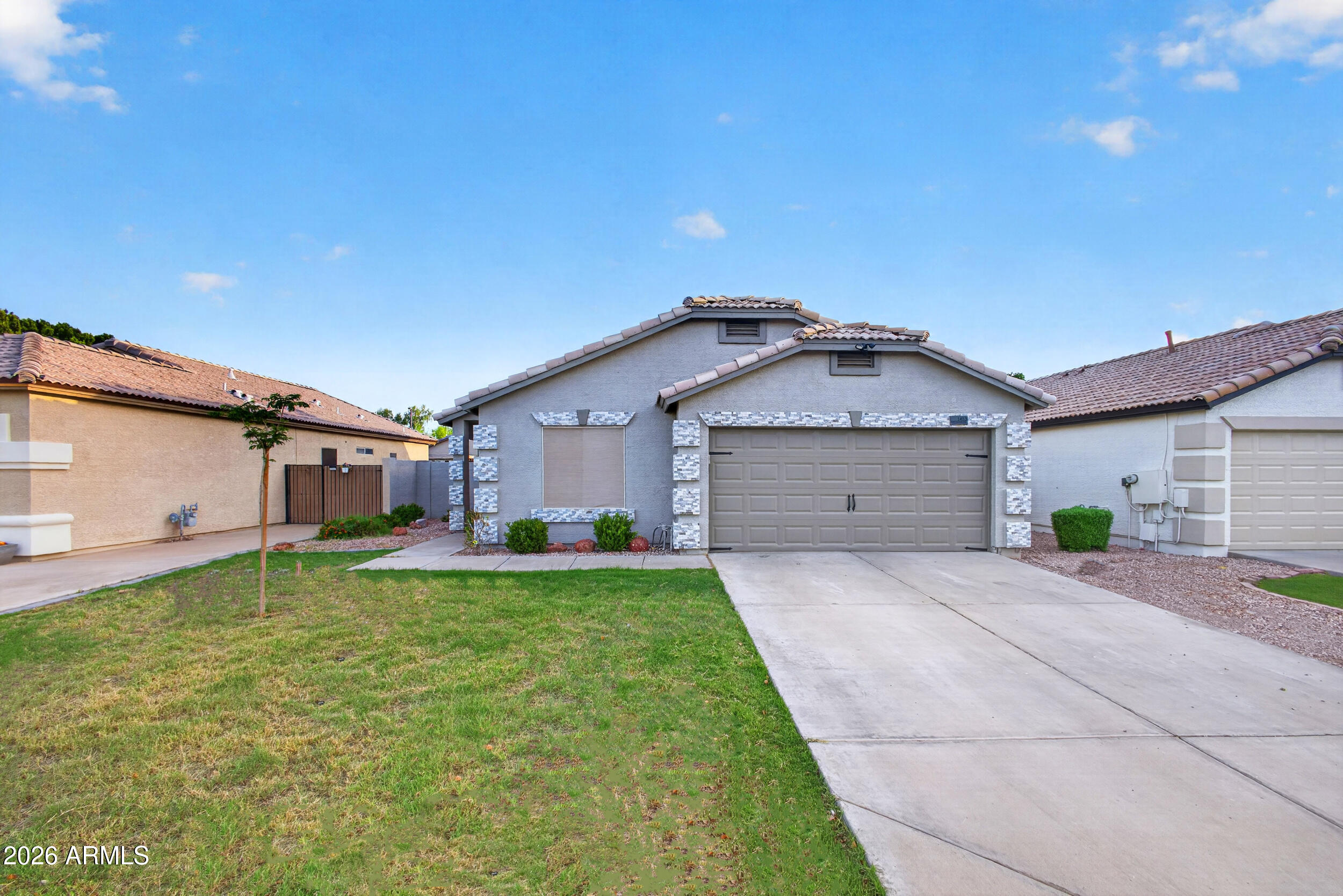 1413 W Vaughn Avenue — photo