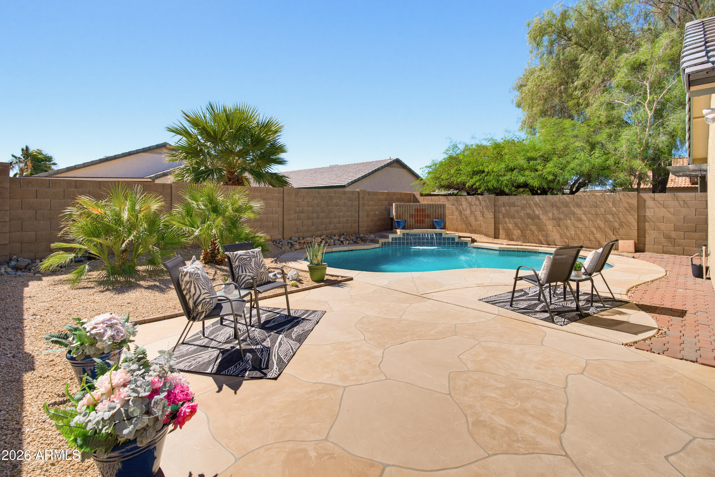 3007 W Zachary Drive — photo
