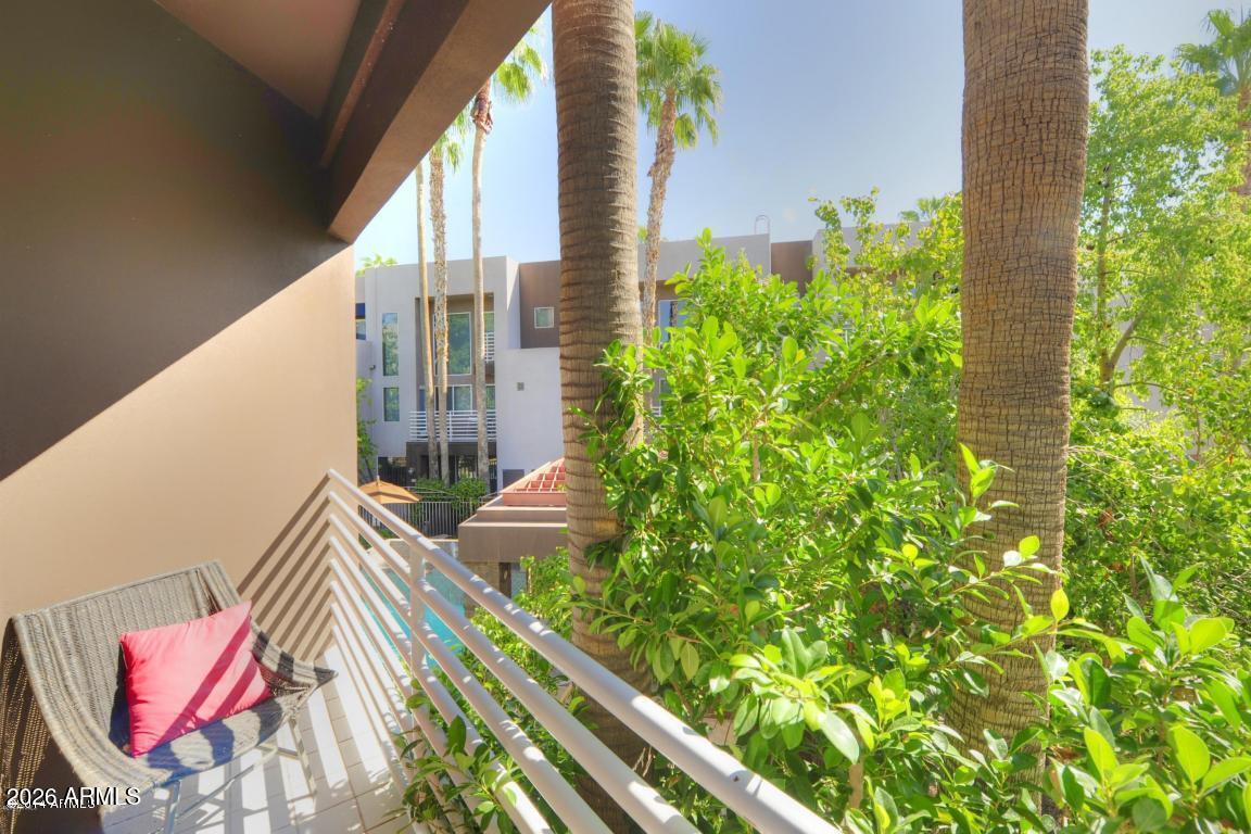 3633 N 3rd Avenue Unit 1001 — photo