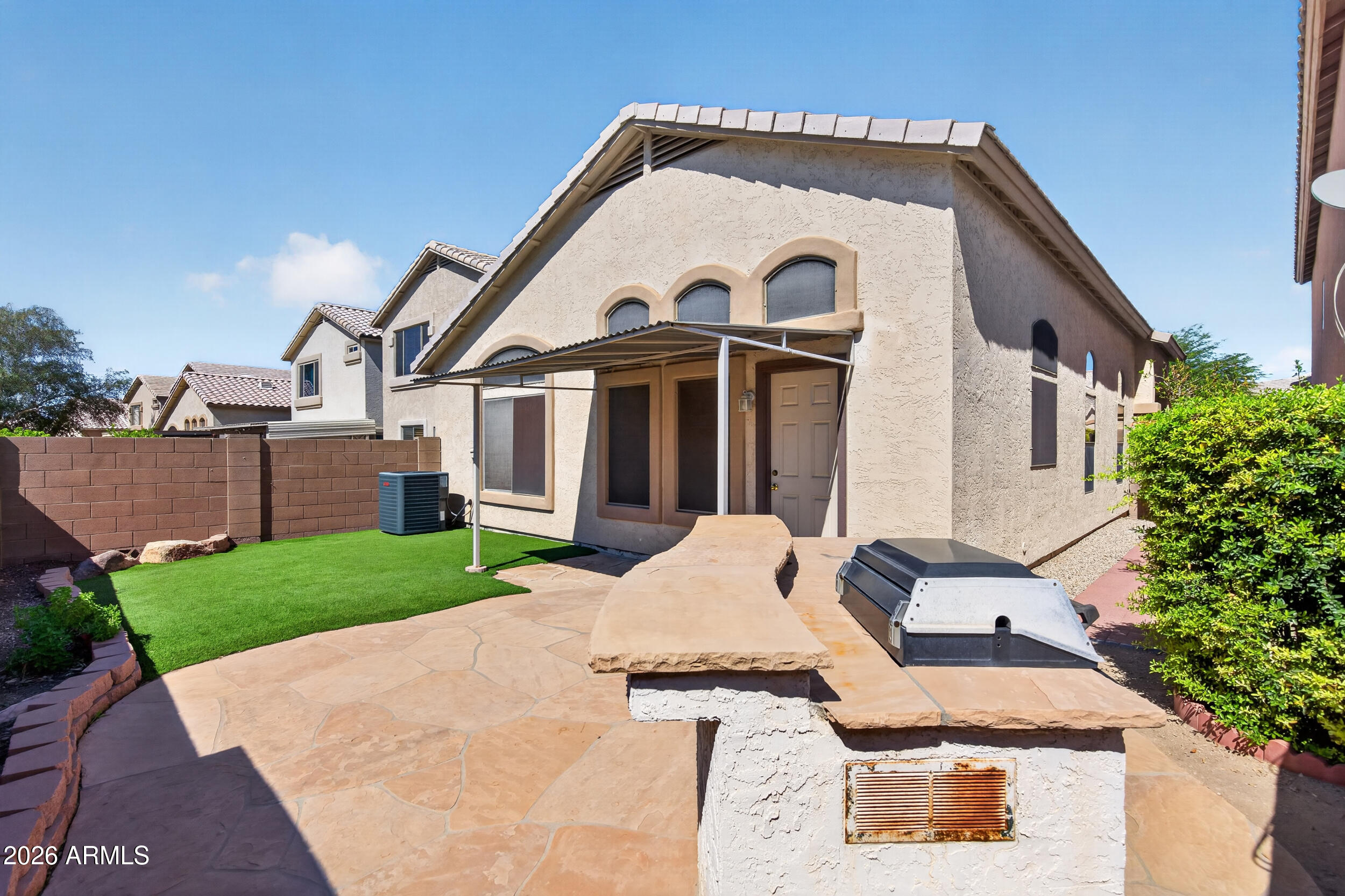 10133 E Carmel Circle — photo