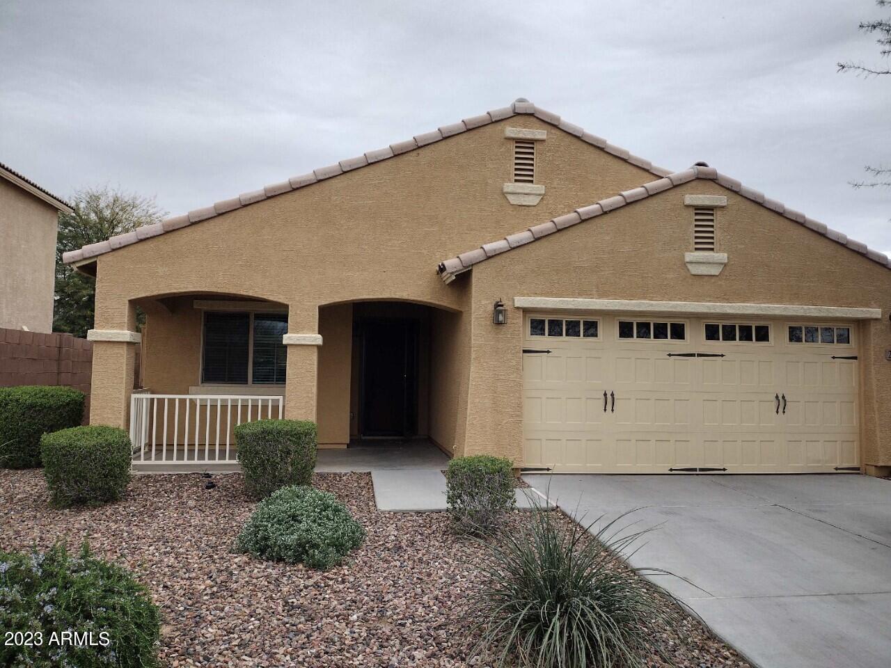 2079 E Saddlebrook Court — photo