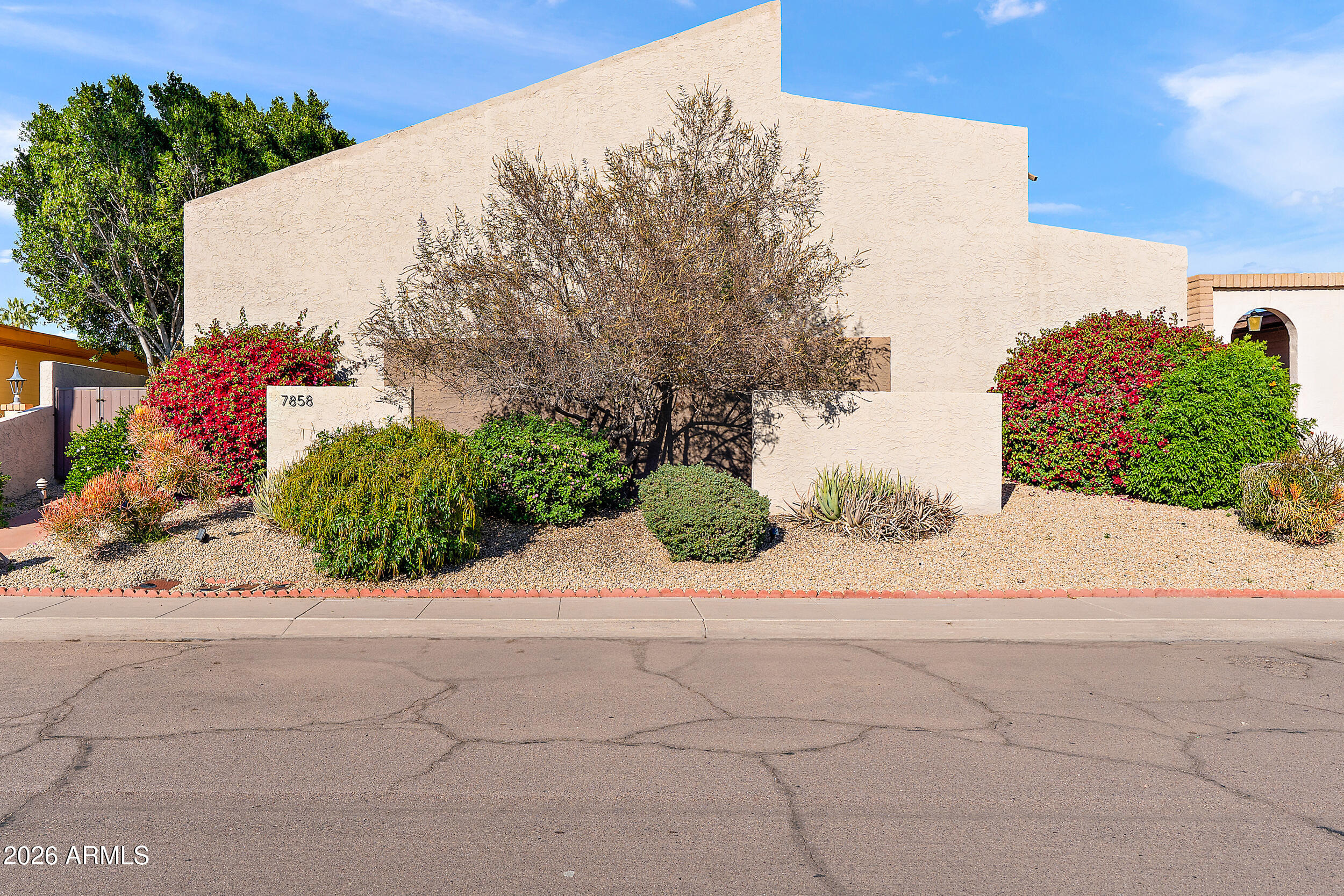 7858 E Glenrosa Avenue Unit 2 — photo