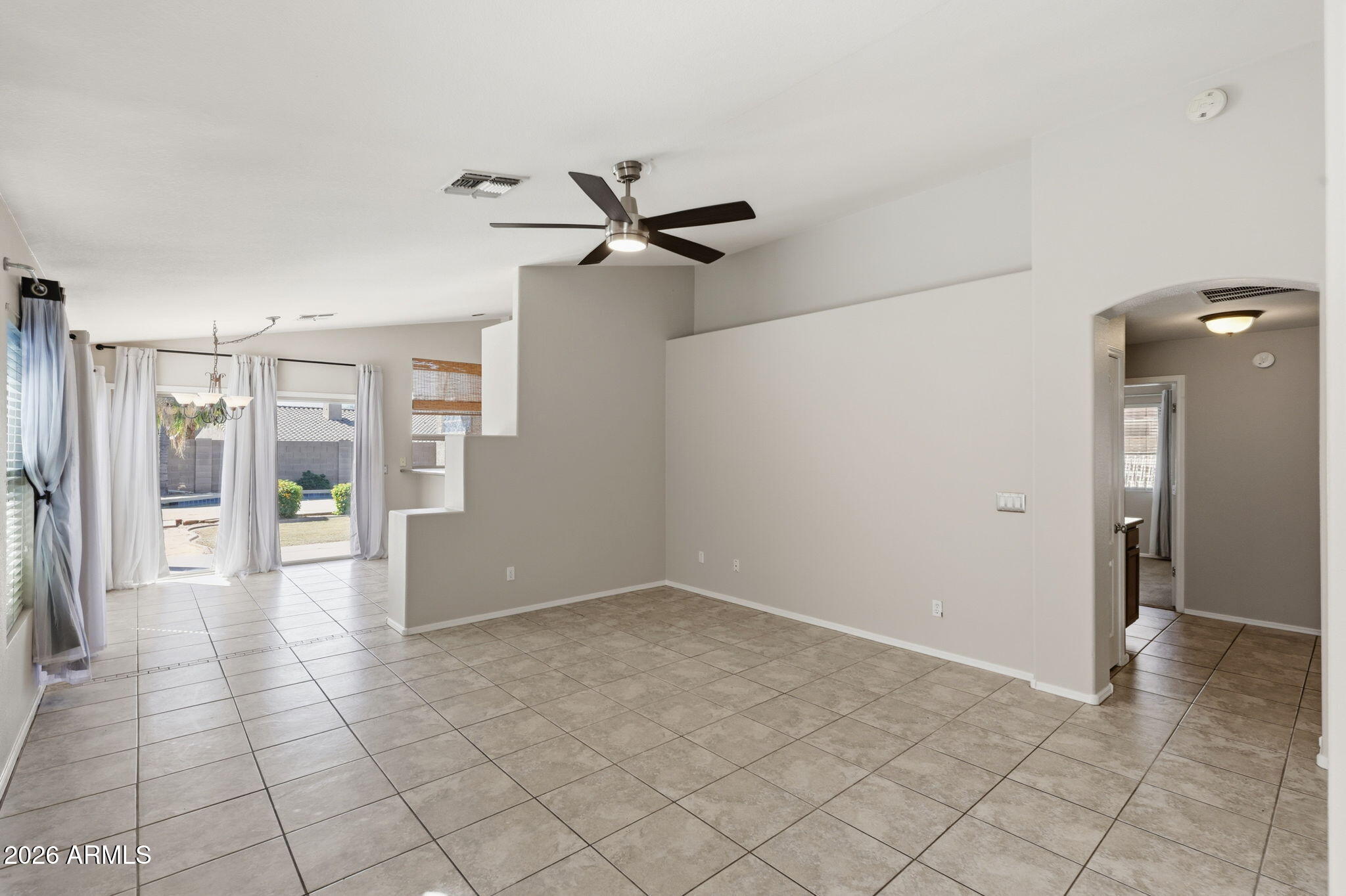 4319 E Tether Trail, Phoenix, AZ 85050 — photo 3