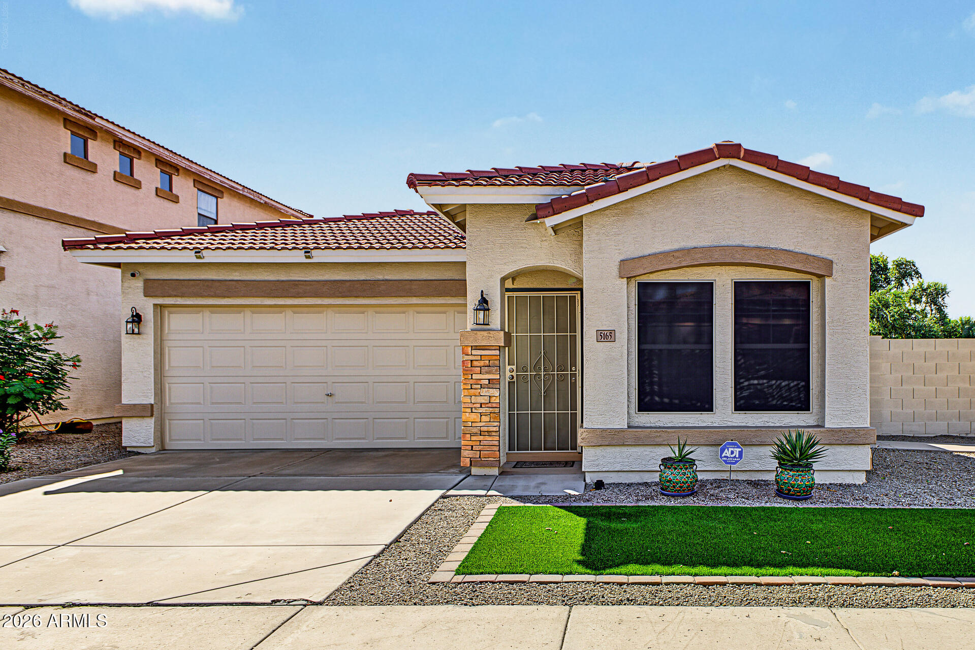 5165 W Poinsettia Drive — photo