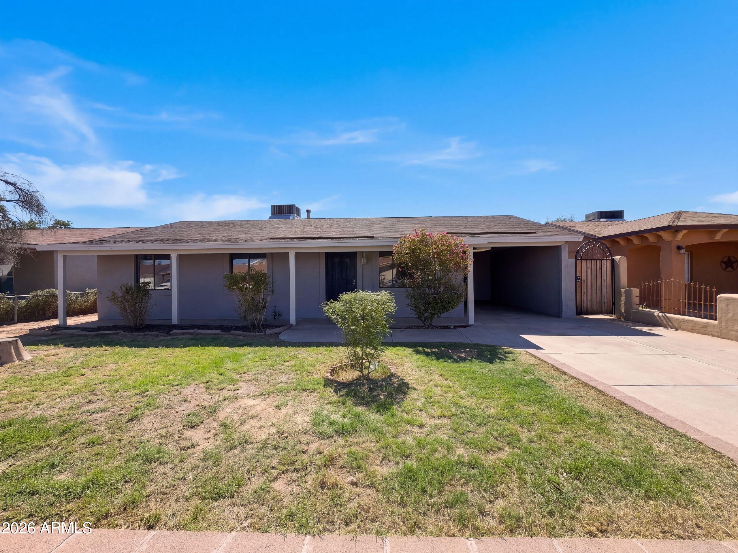 5921 W Cypress Street — photo