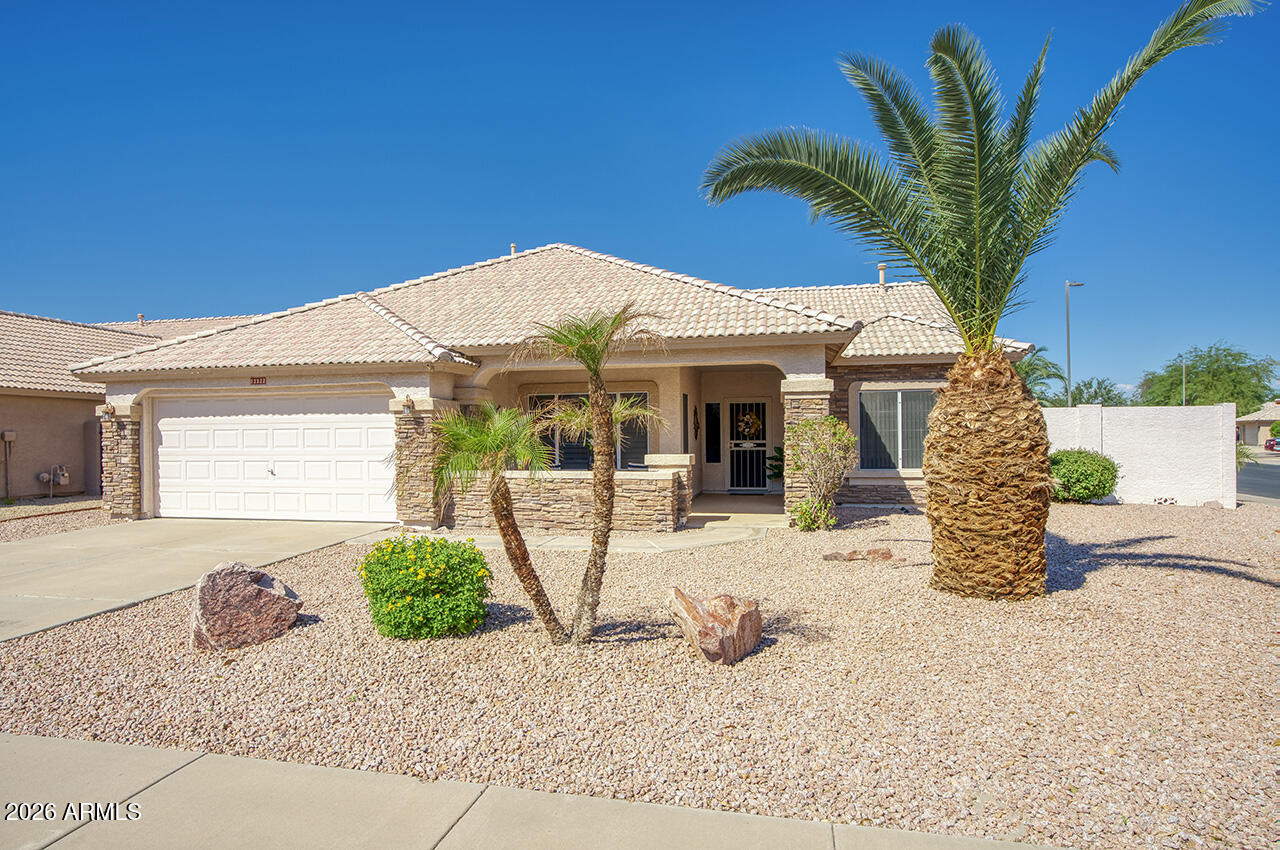 13322 W Cambridge Avenue — photo