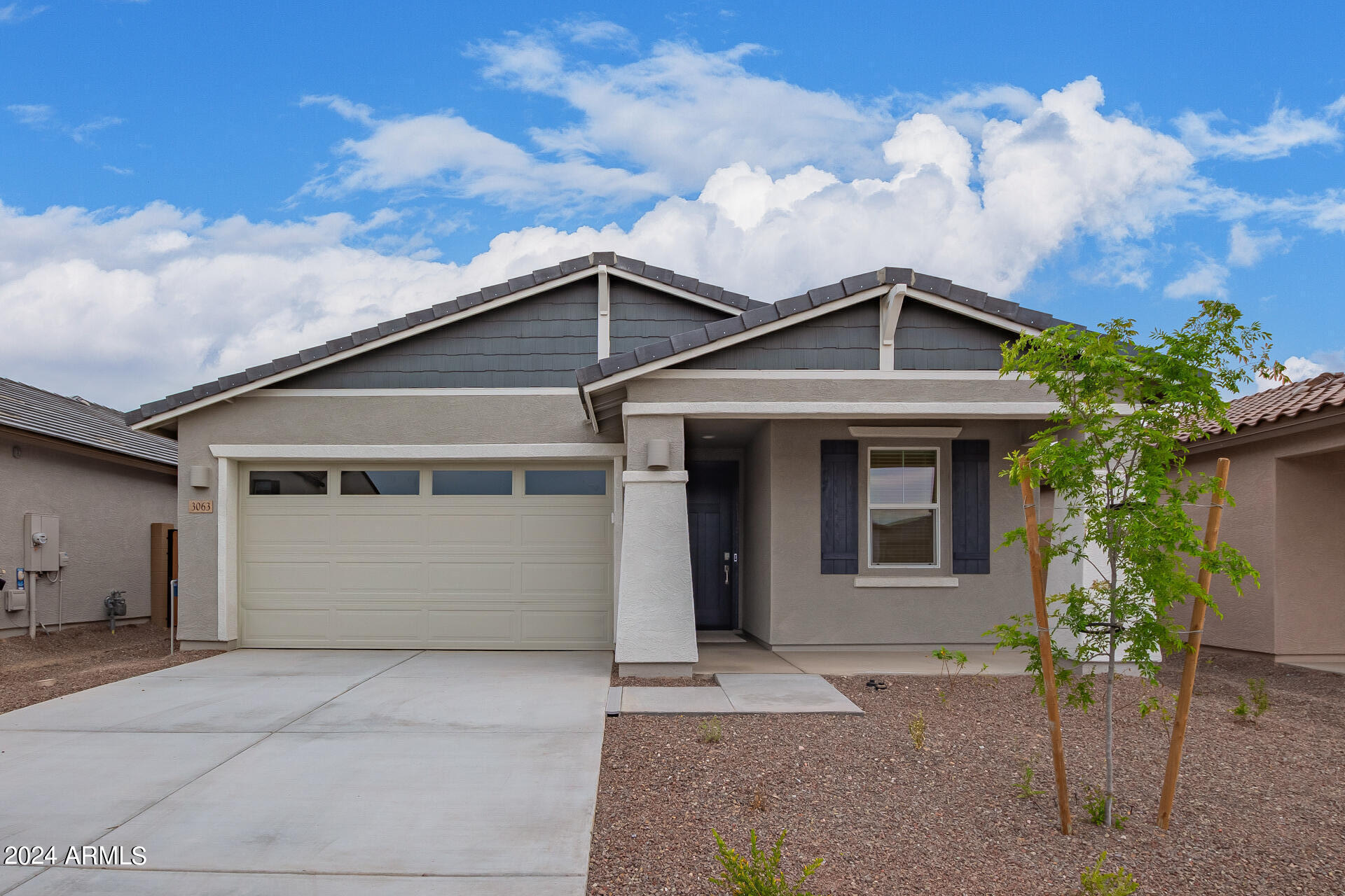 3063 E Hayfield Way — photo