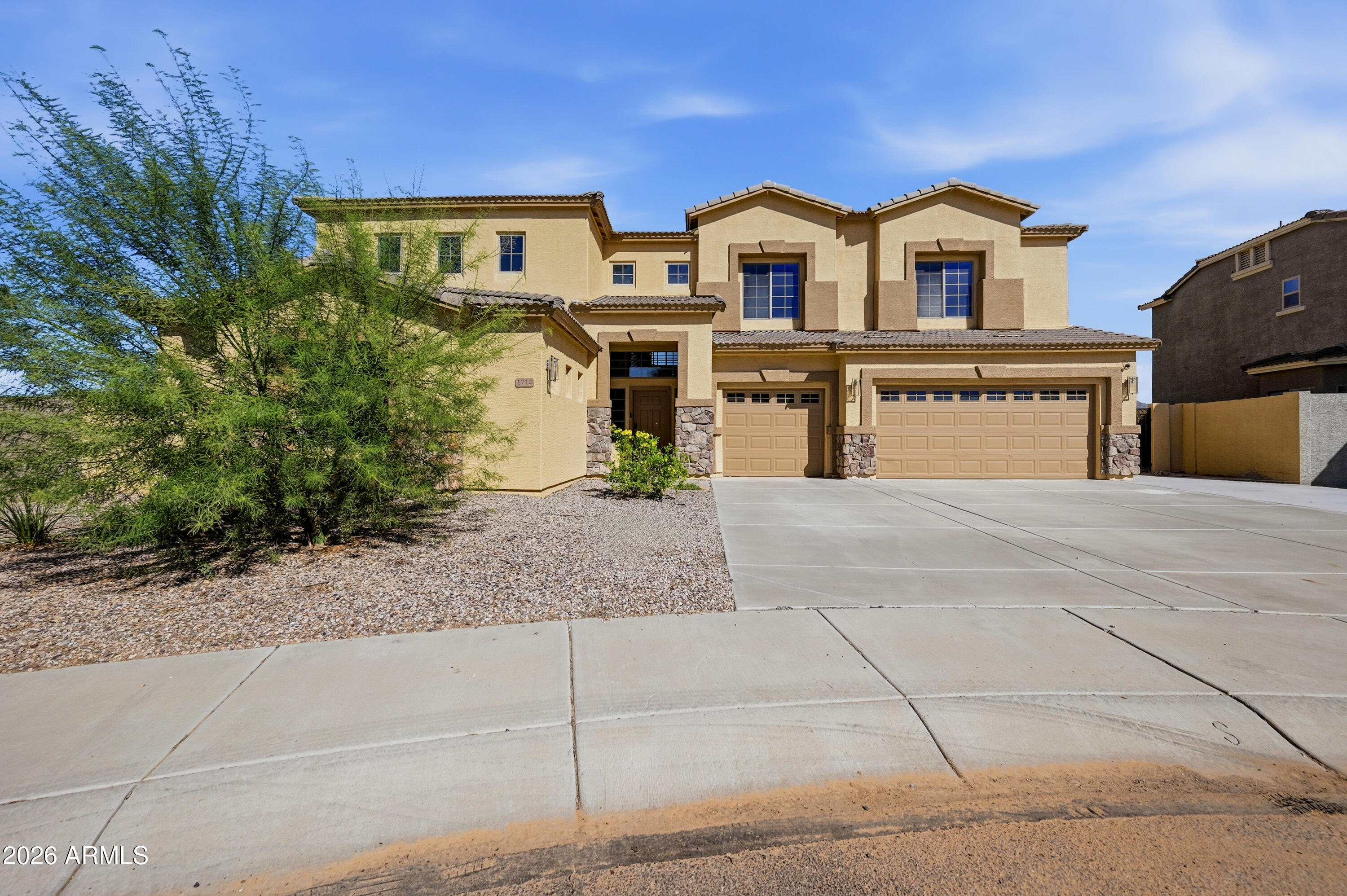 1712 E Joelle Drive — photo