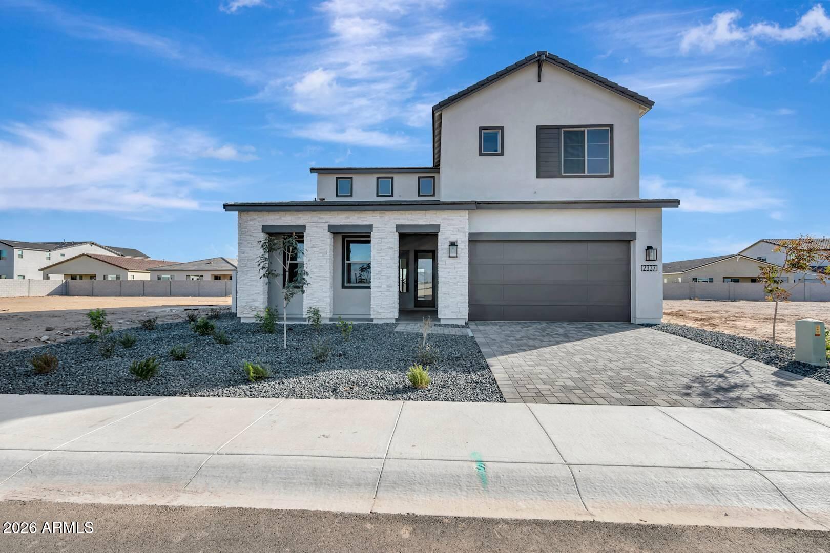 2337 E Leccino Drive — photo