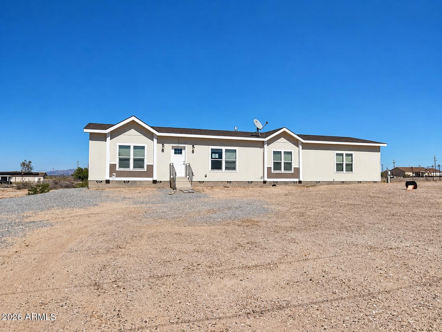 37944 W Illlini Street — photo