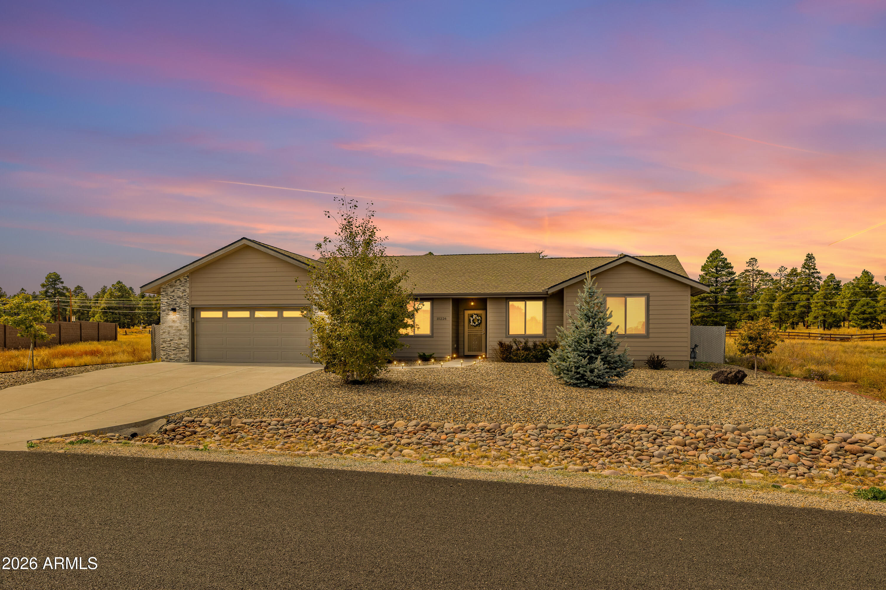 10226 Lundin Road — photo