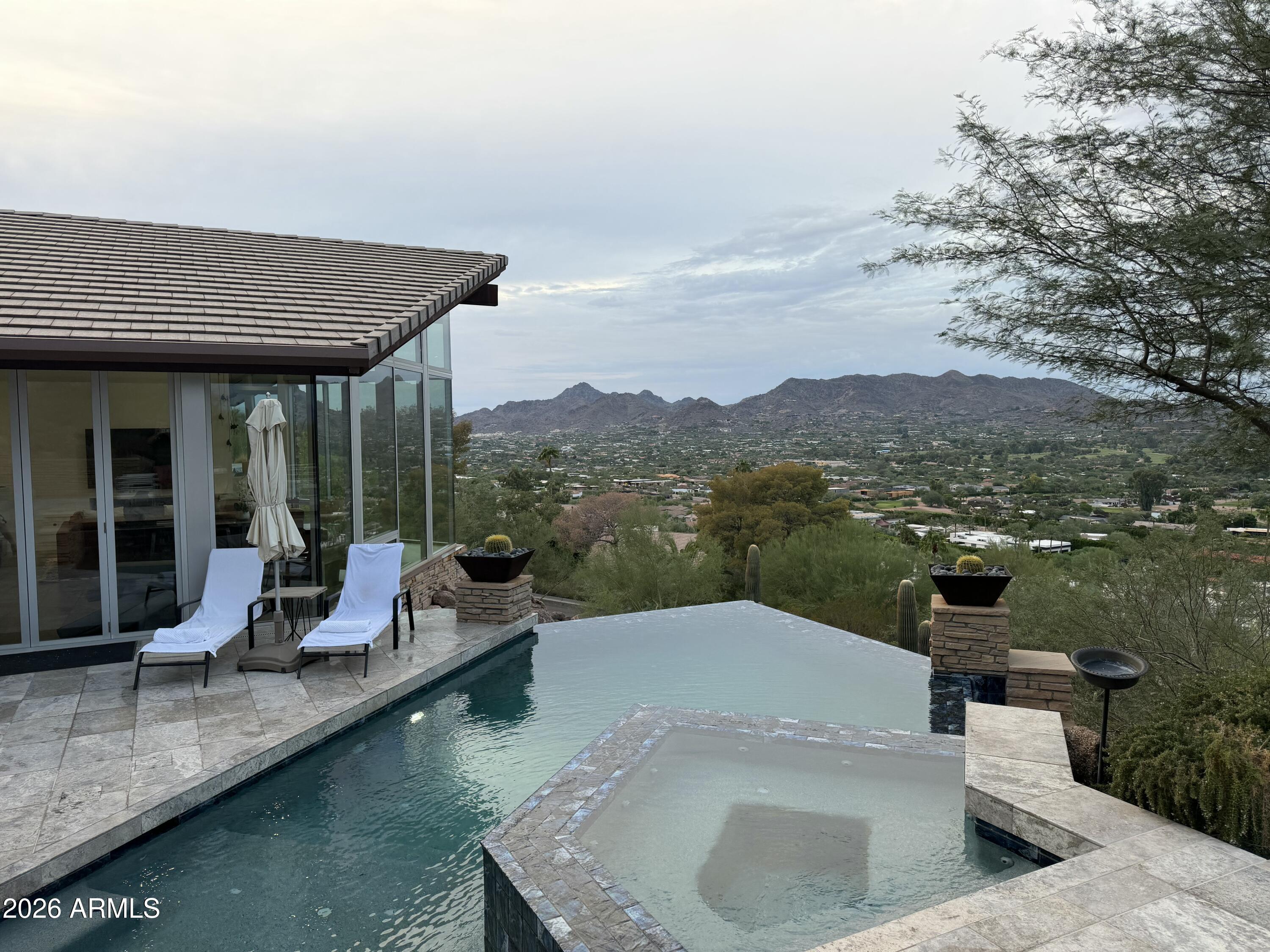 5700 E McDonald Drive Unit 7 — photo
