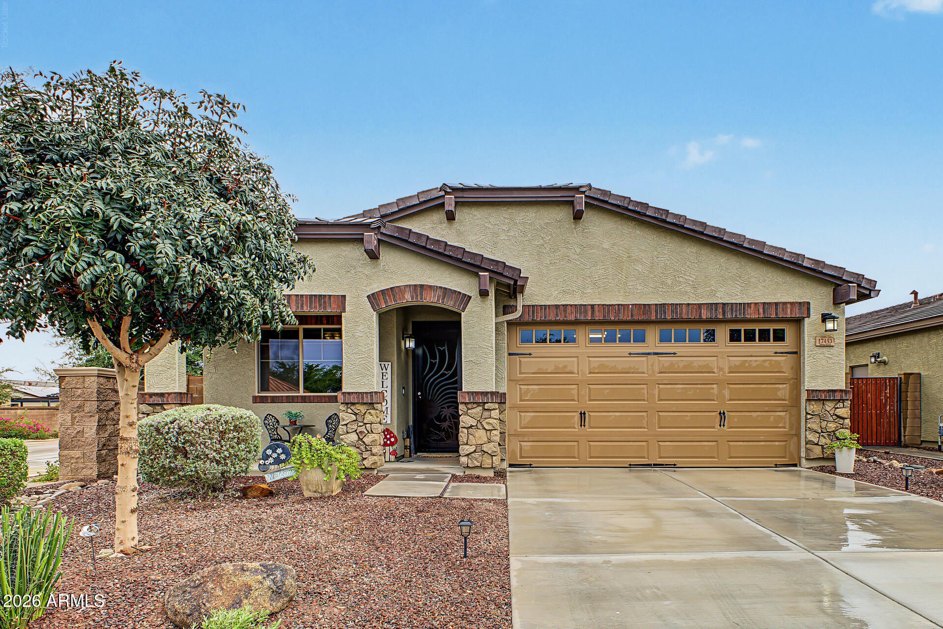 17453 W Seldon Lane — photo