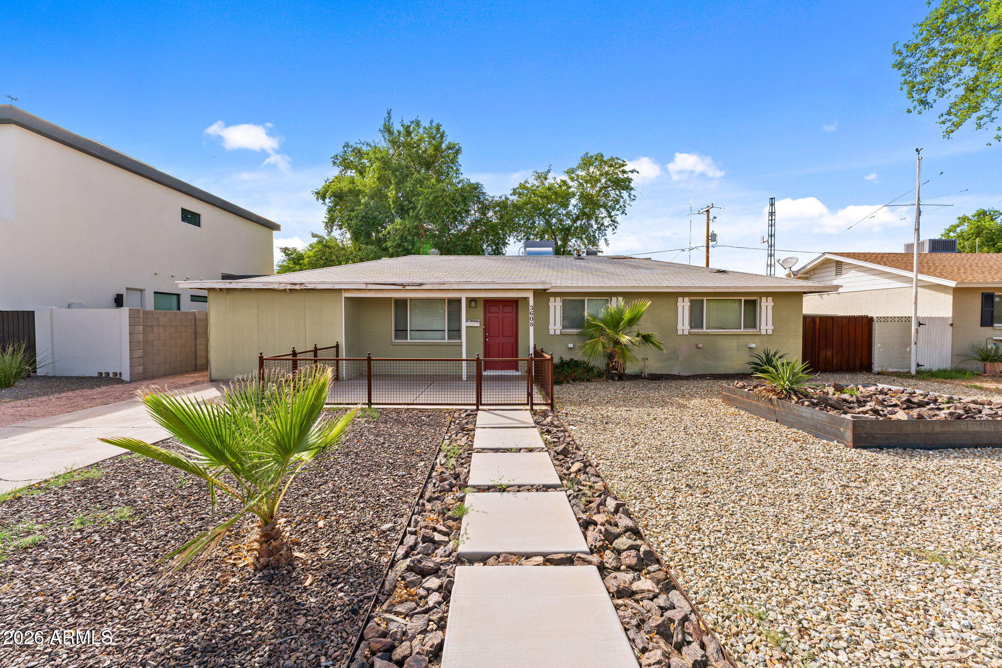 3608 N Navajo Trail — photo