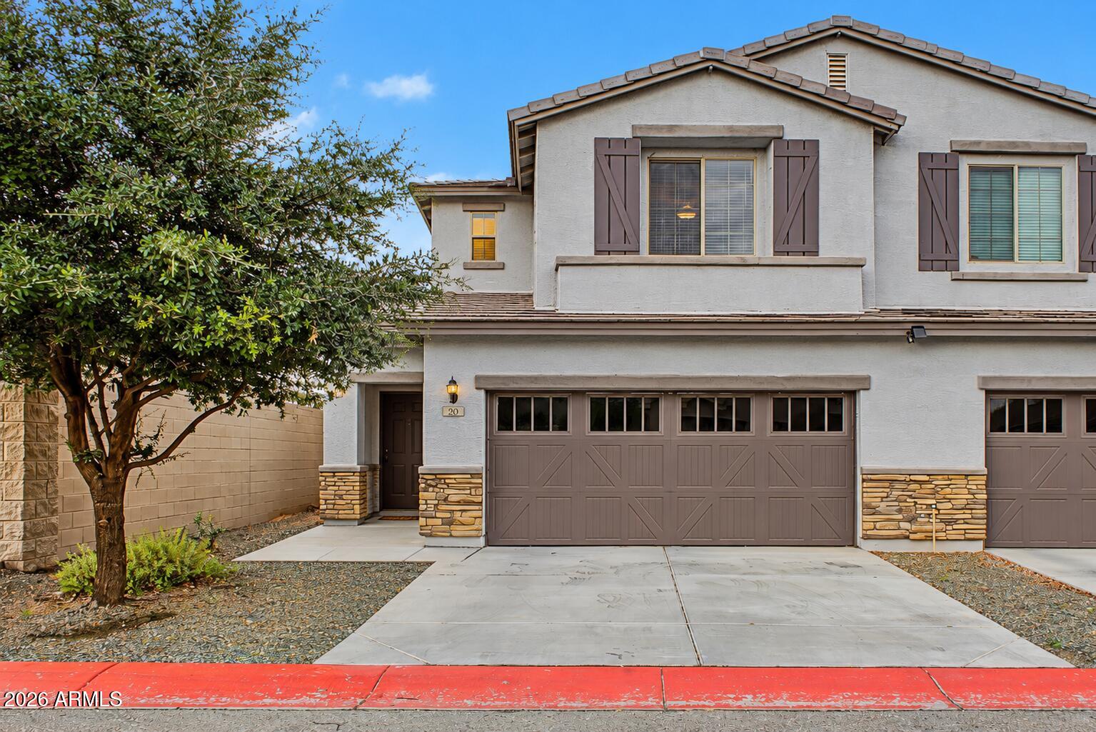 2339 E University Drive Unit 20 — photo
