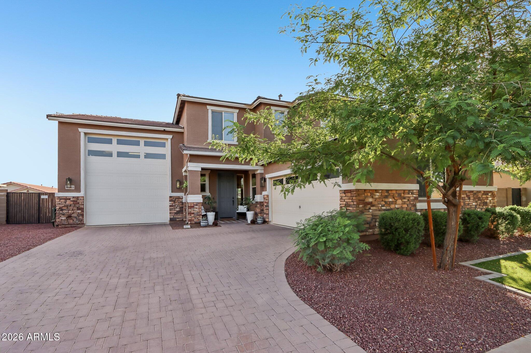 17365 W Hedgehog Place — photo
