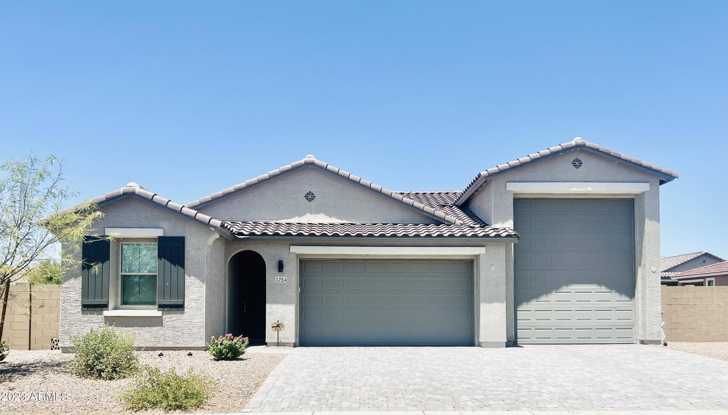 1724 E Brandon Drive — photo