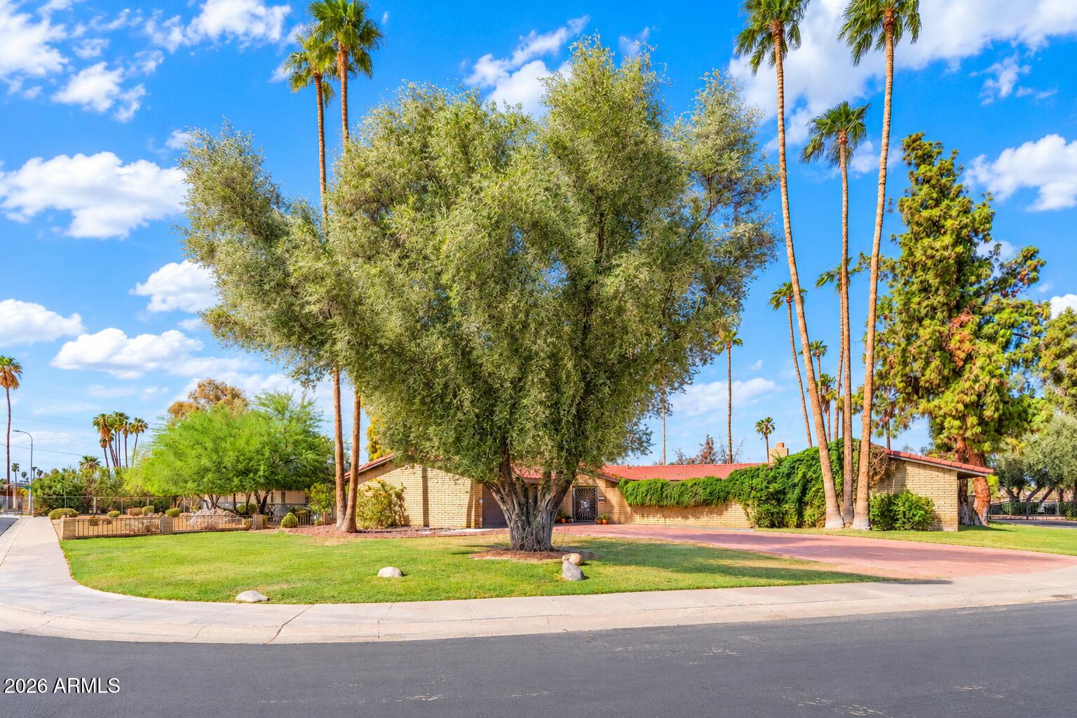 2048 E Golf Avenue, Tempe, AZ 85282 — photo 2