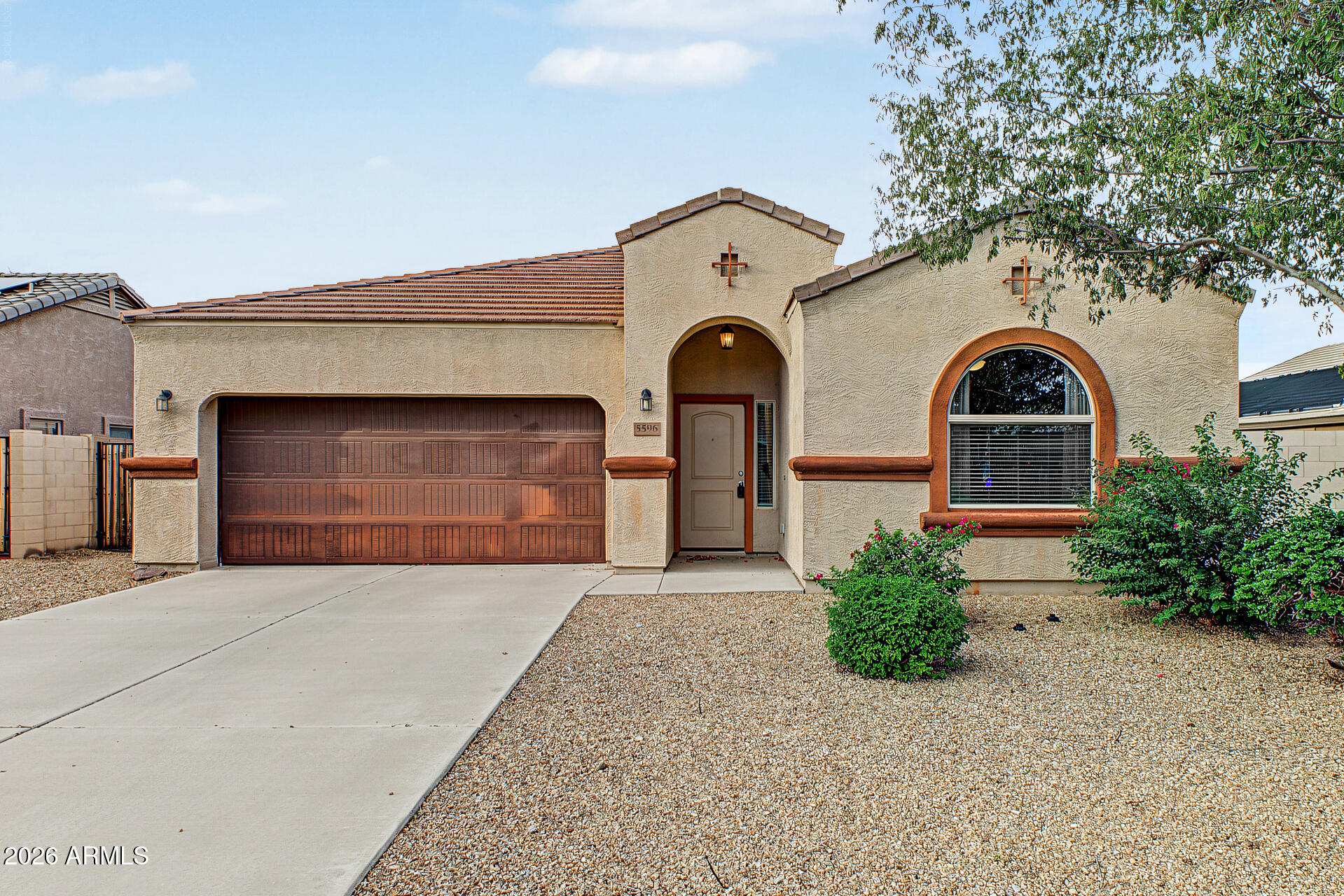 5596 E Helios Drive — photo