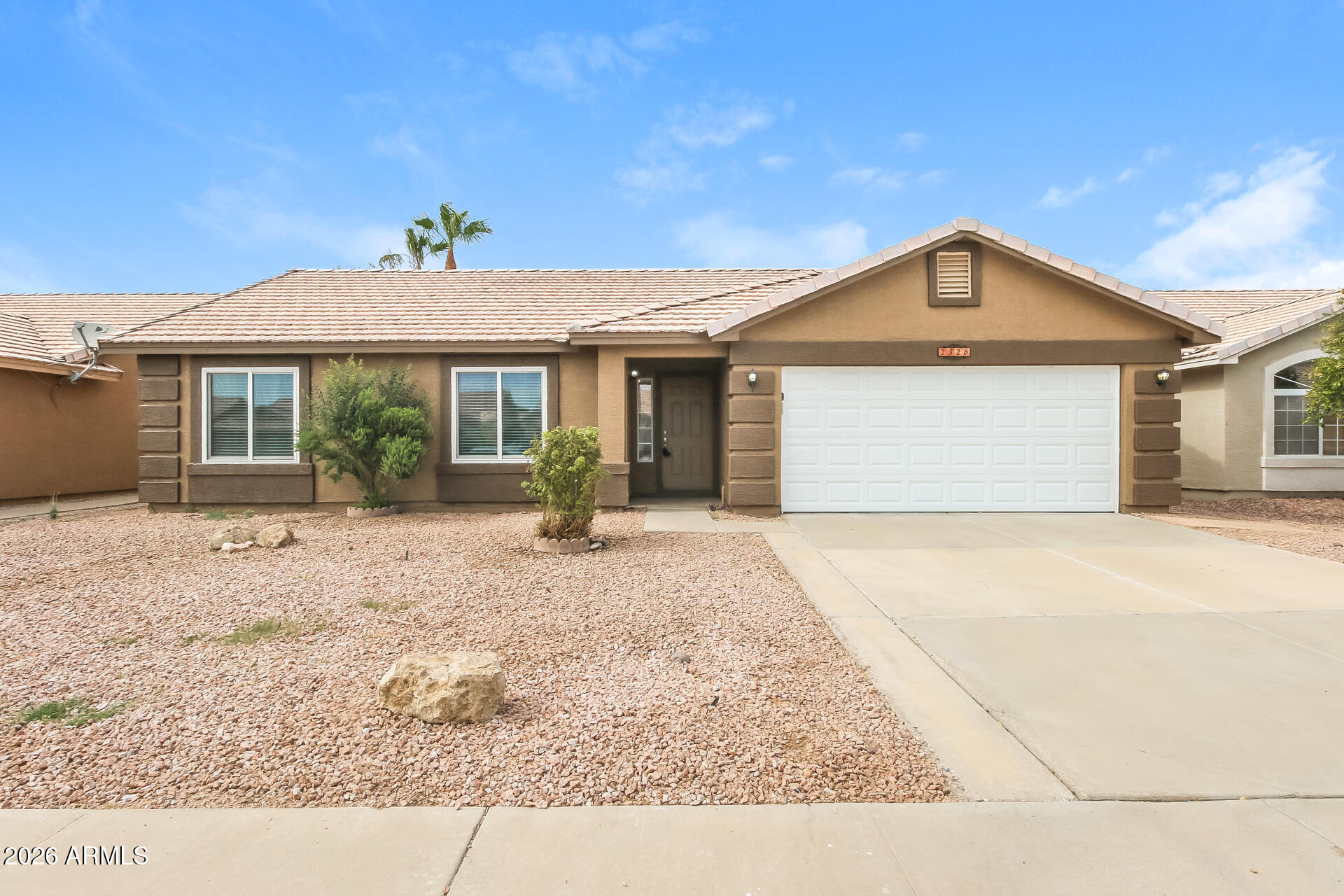 2326 E Devon Court — photo