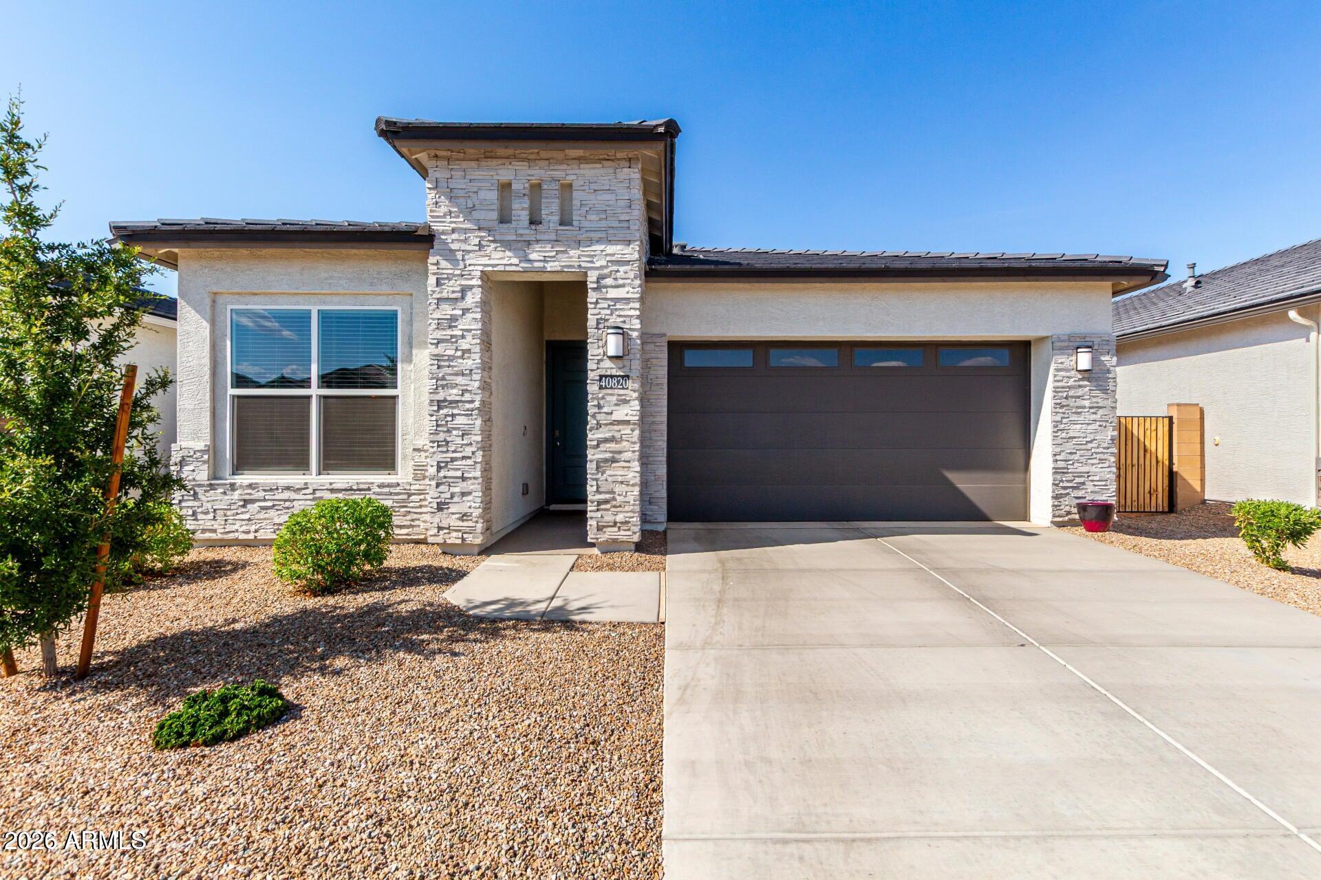 40820 W Hillman Drive — photo