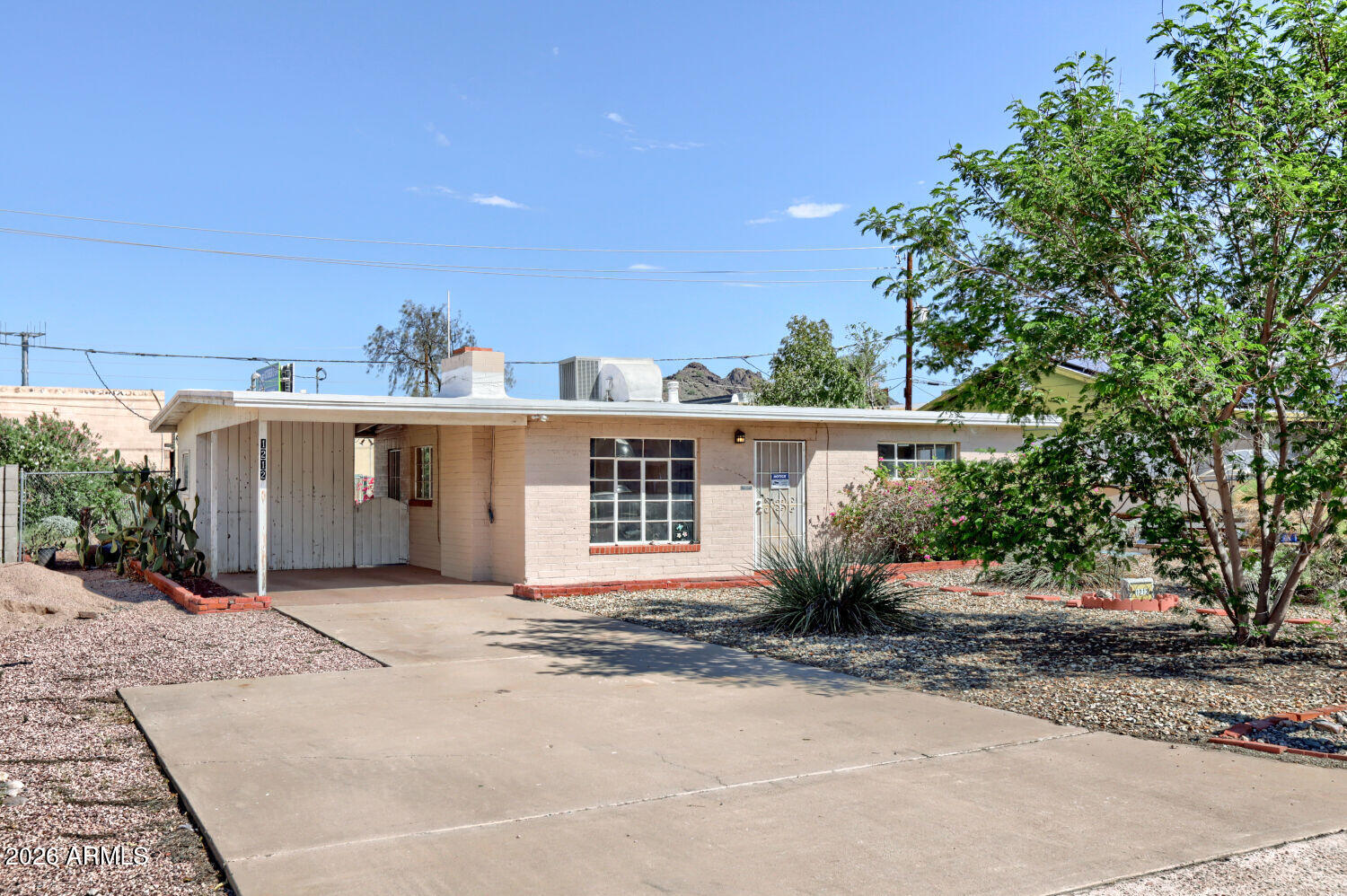 1212 E Winter Drive — photo