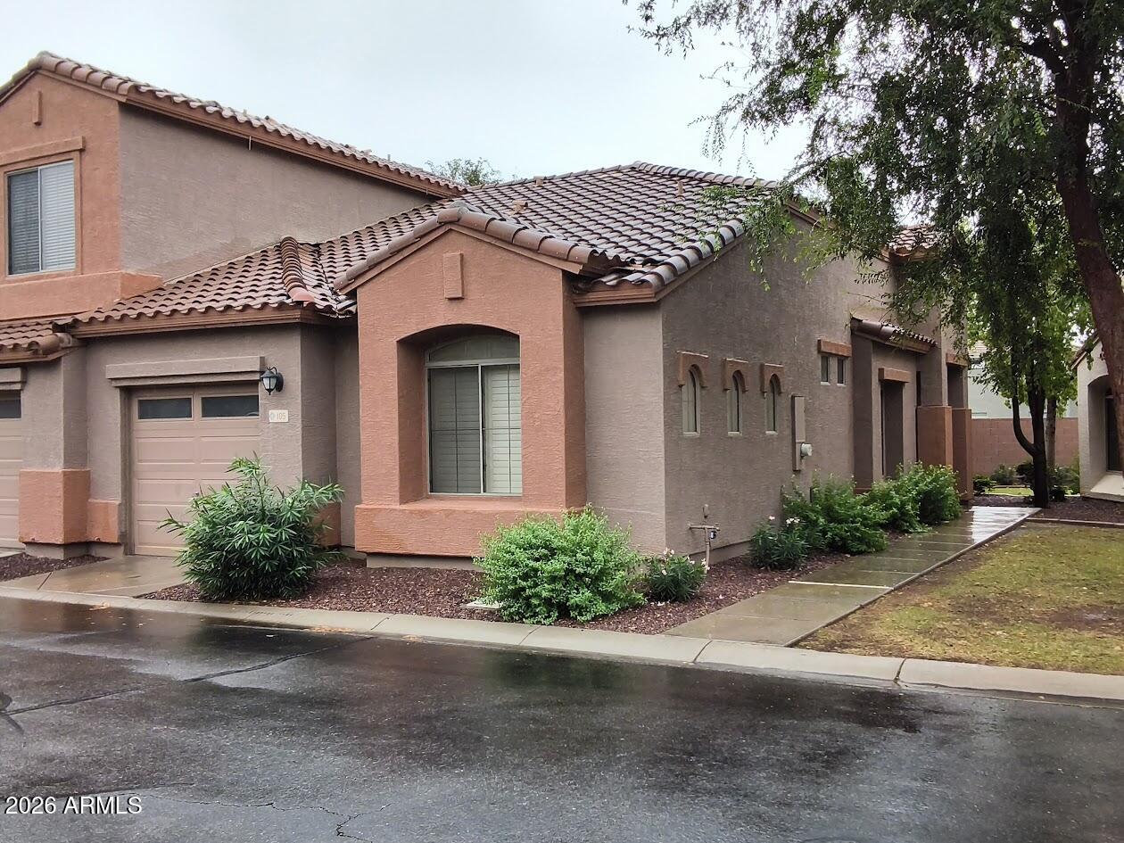 2600 E Springfield Place Unit 105 — photo