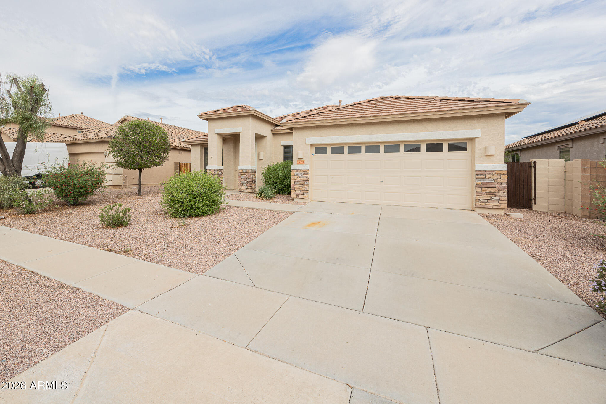 16874 W Tonbridge Street — photo