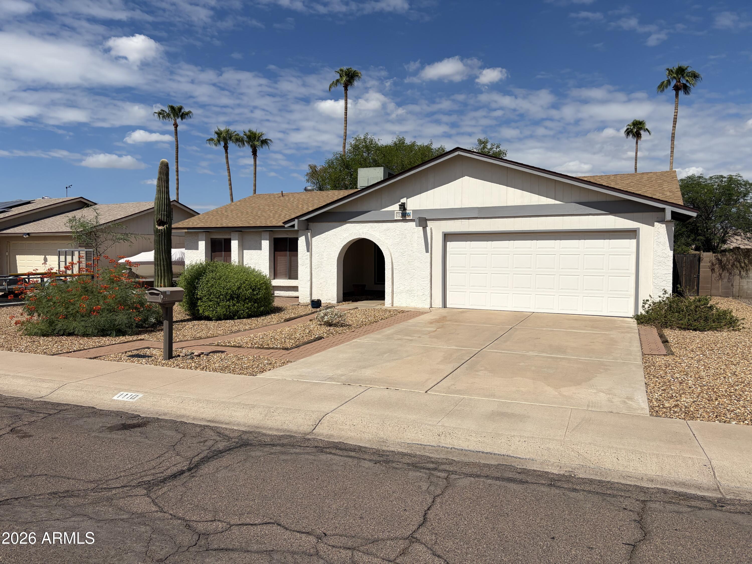 1110 W Hermosa Drive — photo
