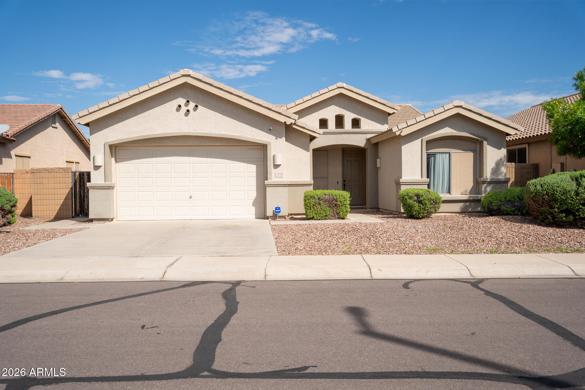 12528 W Highland Avenue — photo