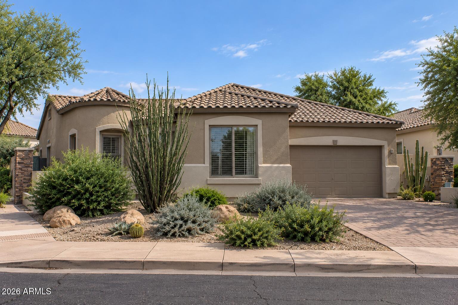3022 W Sentinel Rock Road — photo