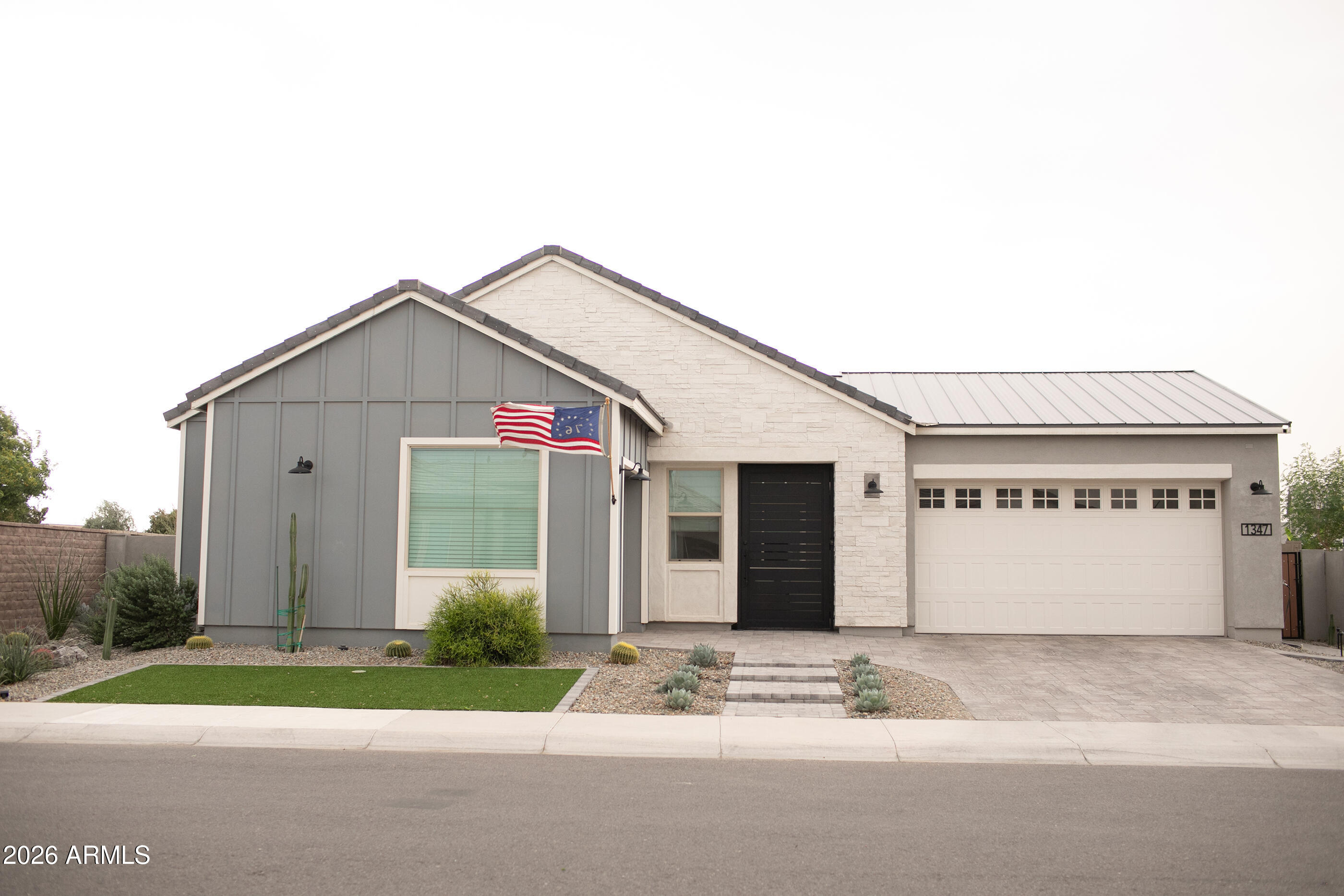 1347 E Ficus Way — photo
