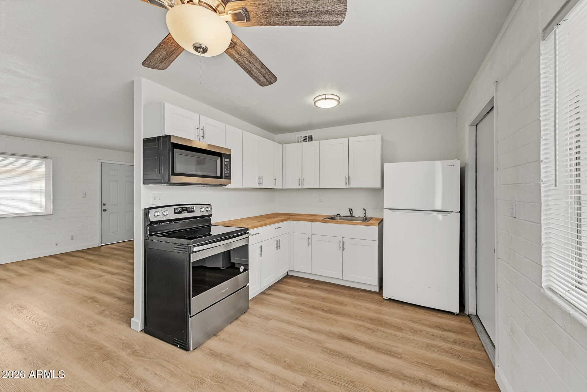 704 W 11th Street Unit a — photo