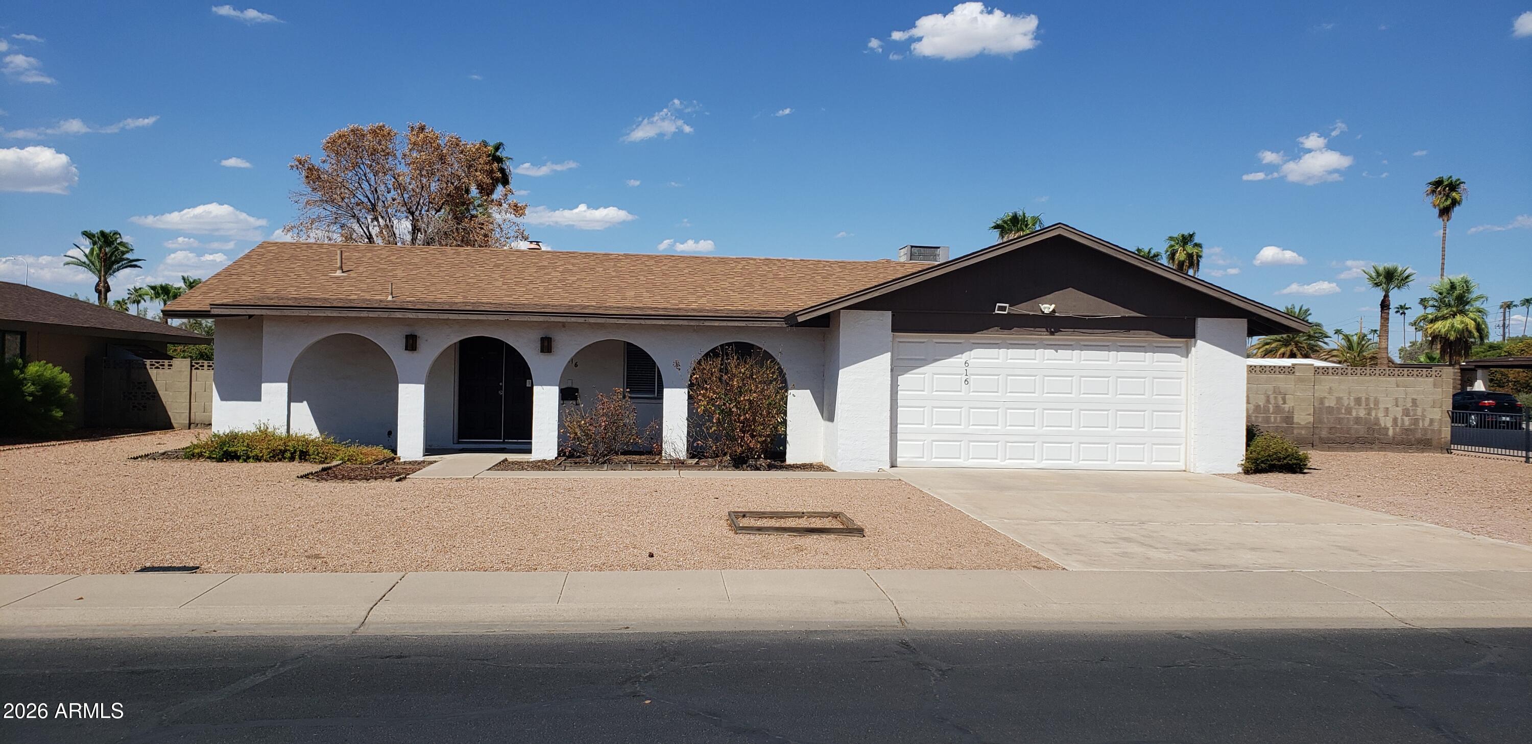 616 E Ellis Drive — photo